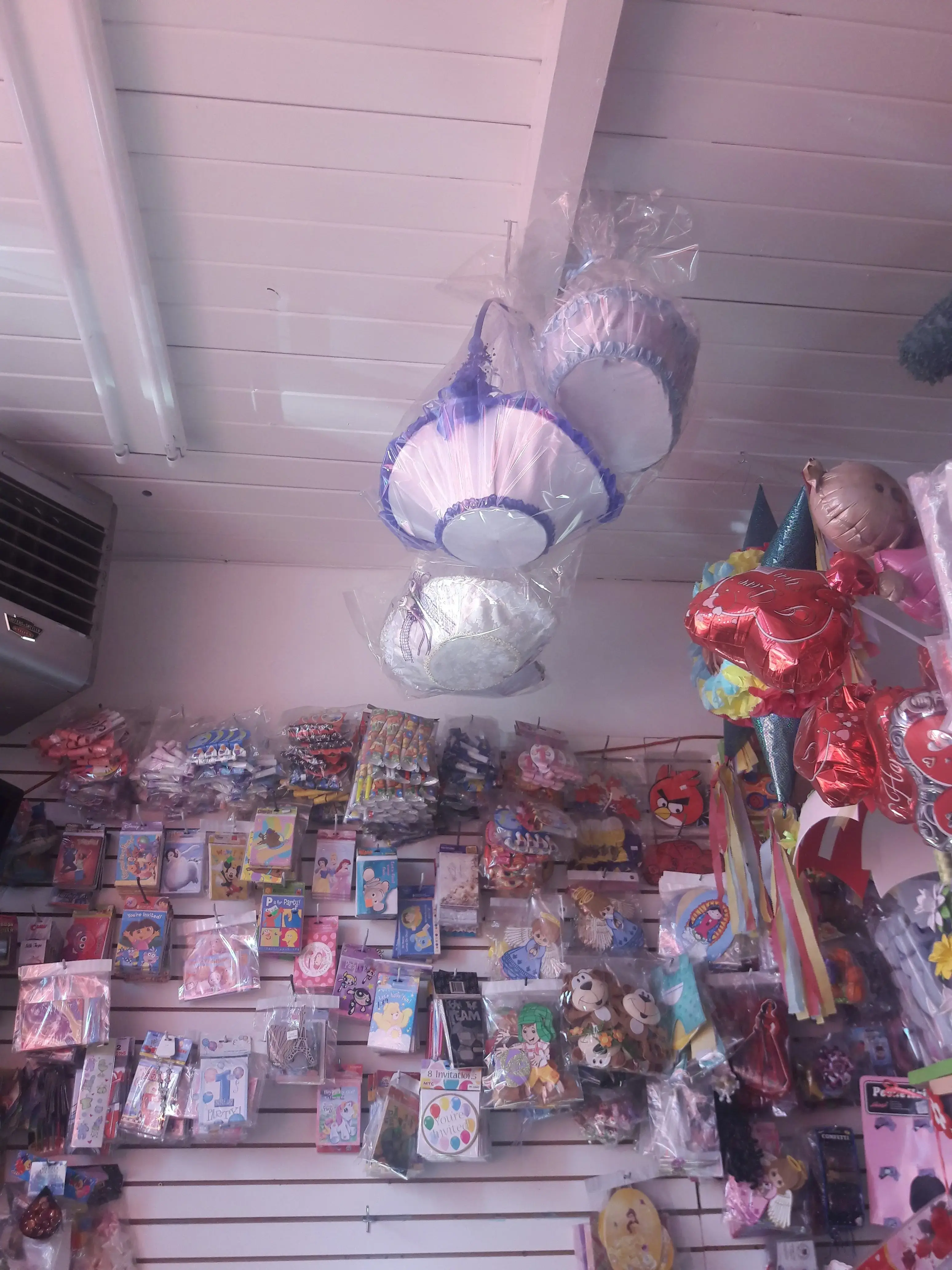 Mission Laundry thumbnail 12