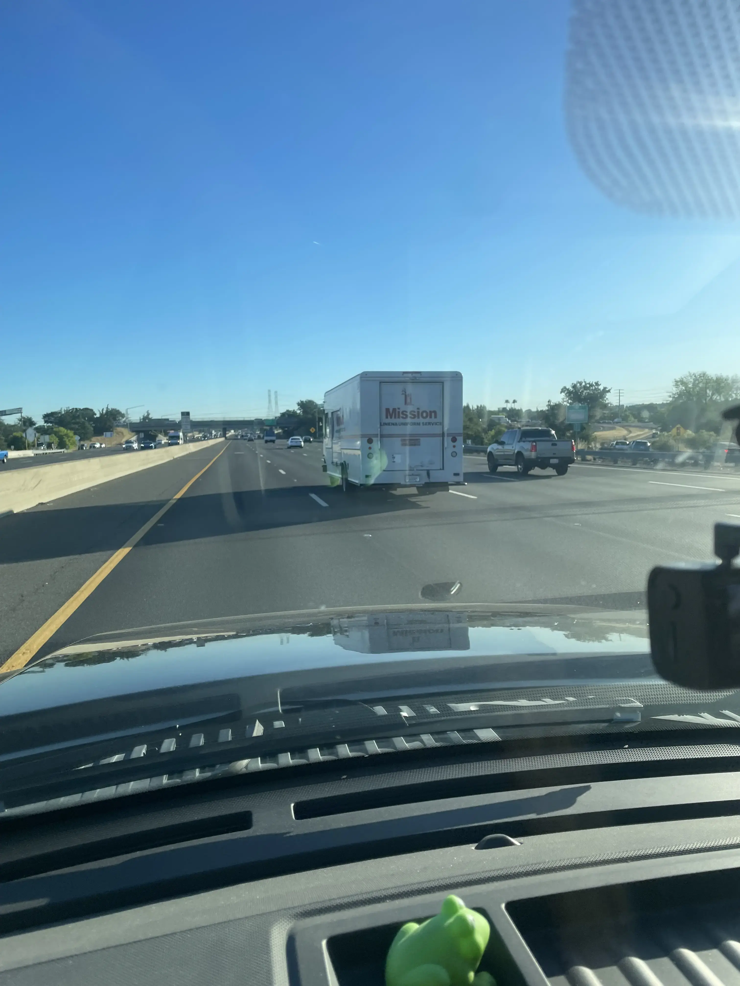 Mission Linen and Uniform Service thumbnail 13