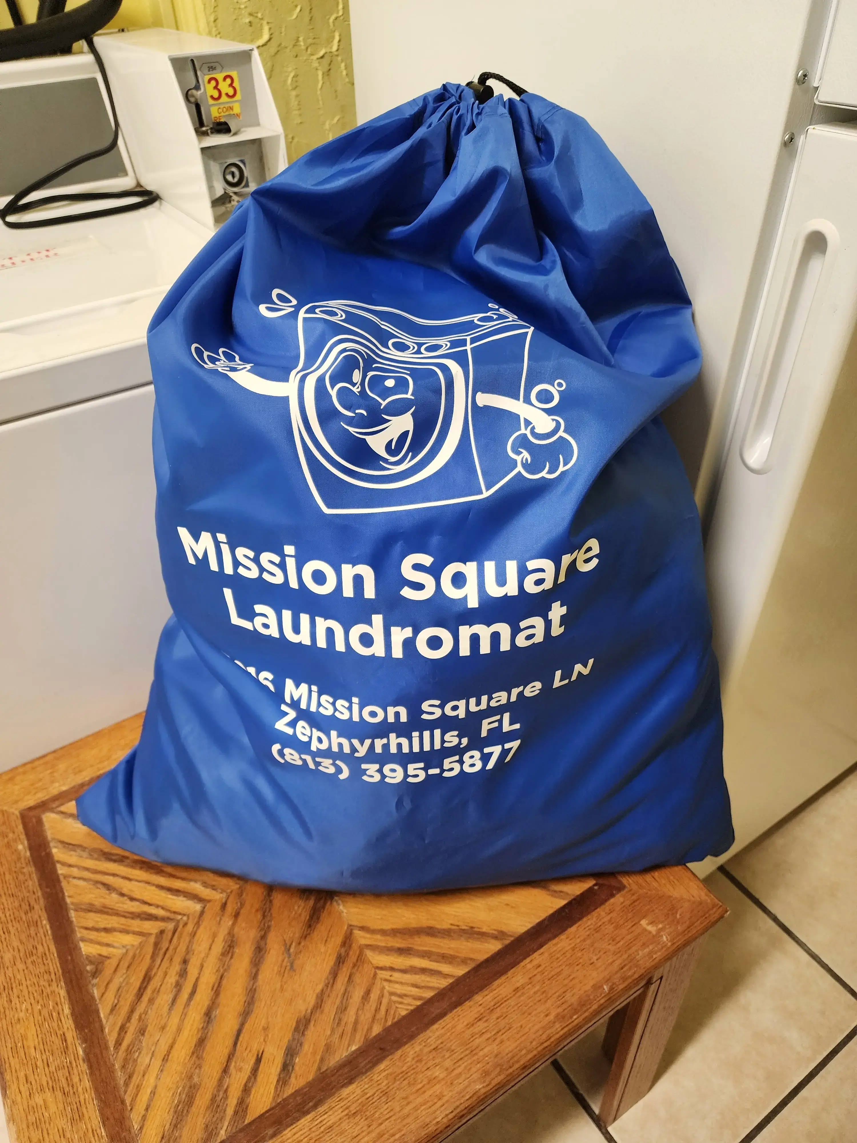 Mission Square Laundromat - Image 7