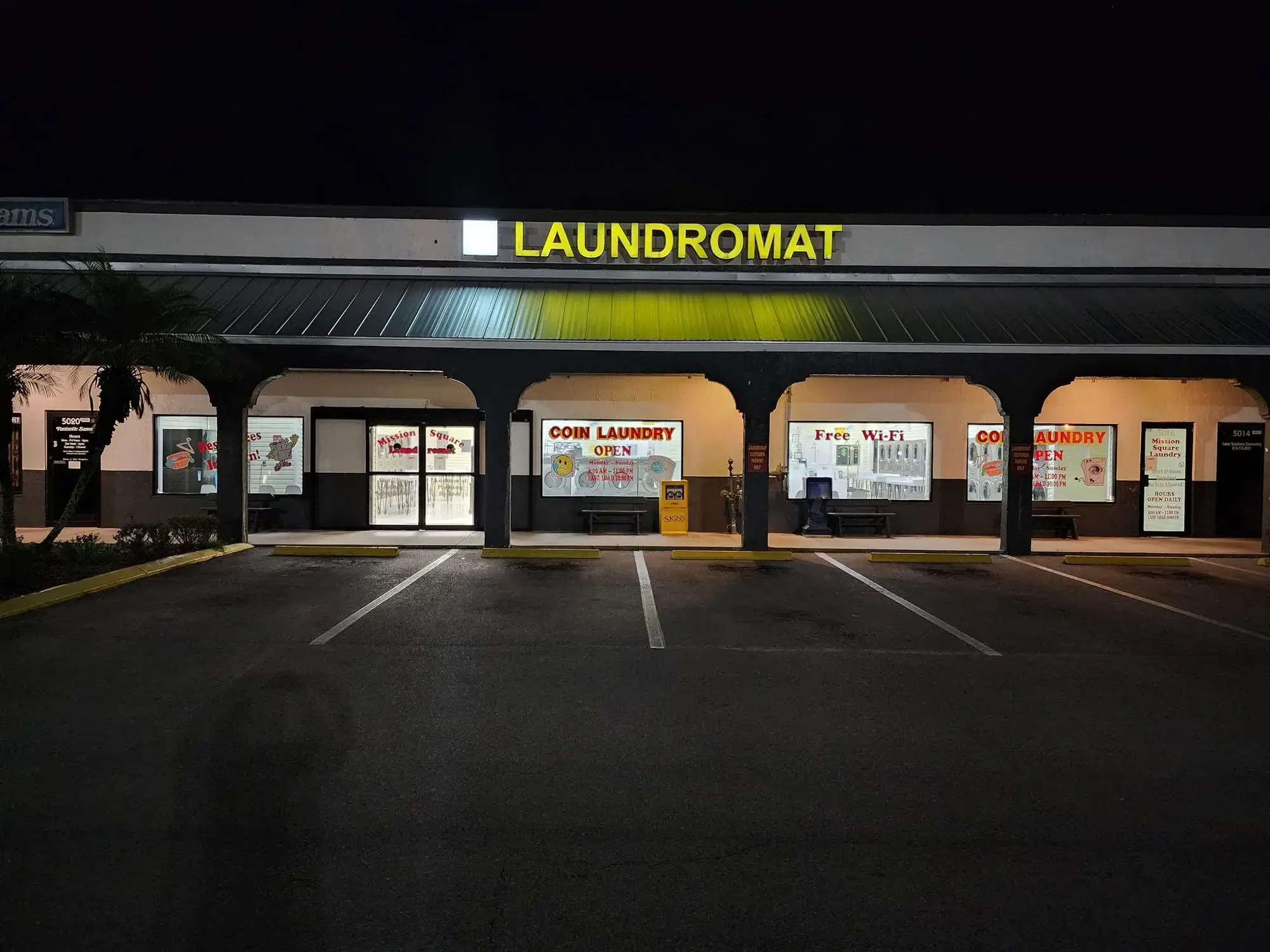 Mission Square Laundromat - Image 6
