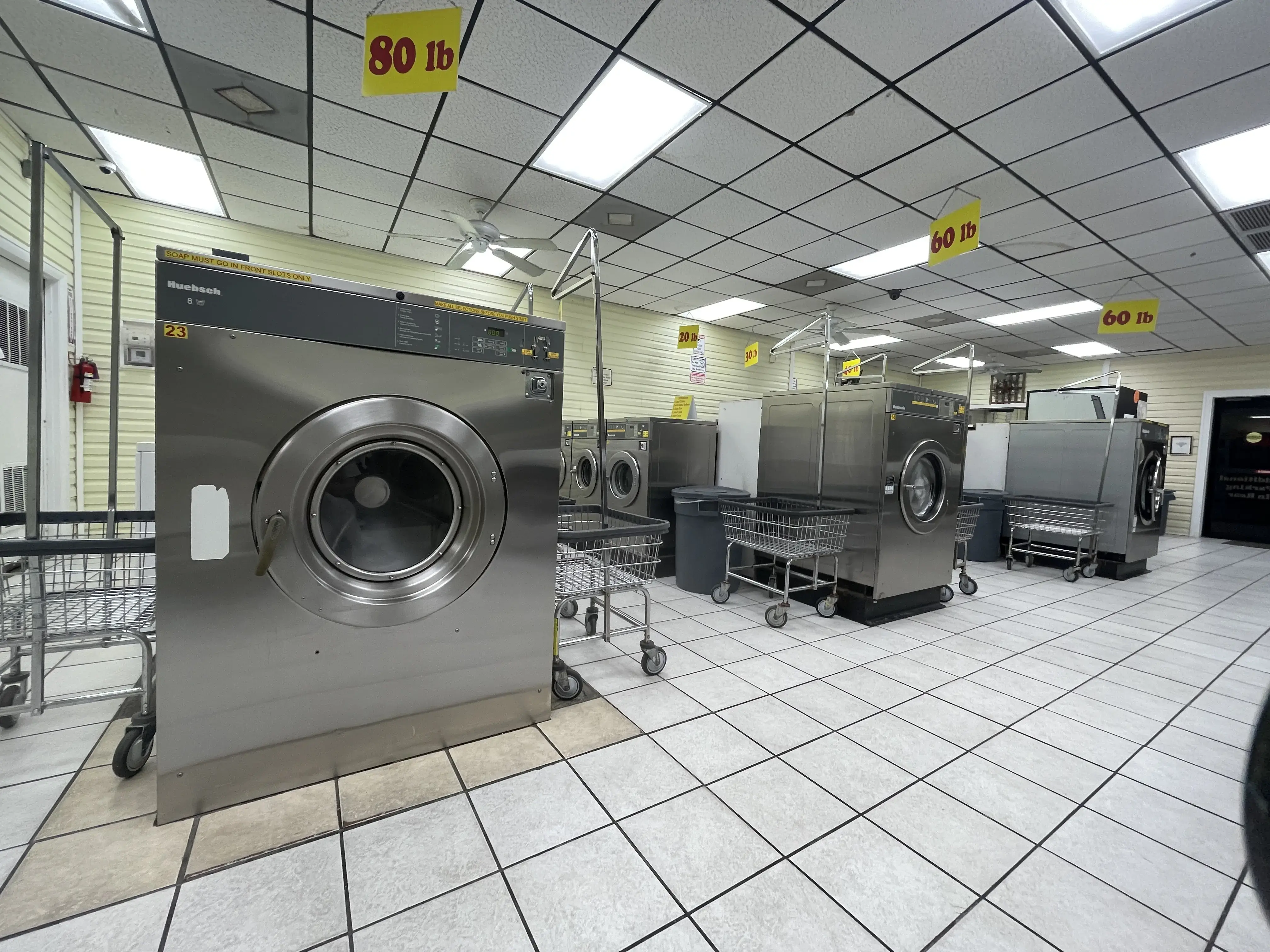 Mission Square Laundromat thumbnail 8