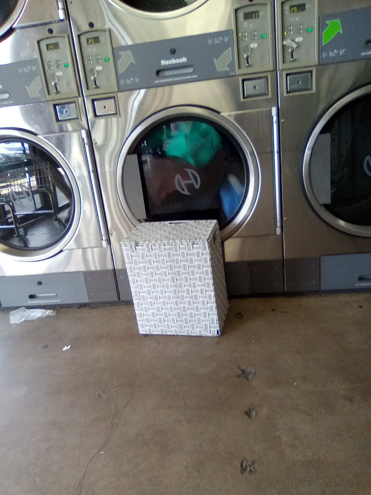 Missouri City Washateria - Image 17