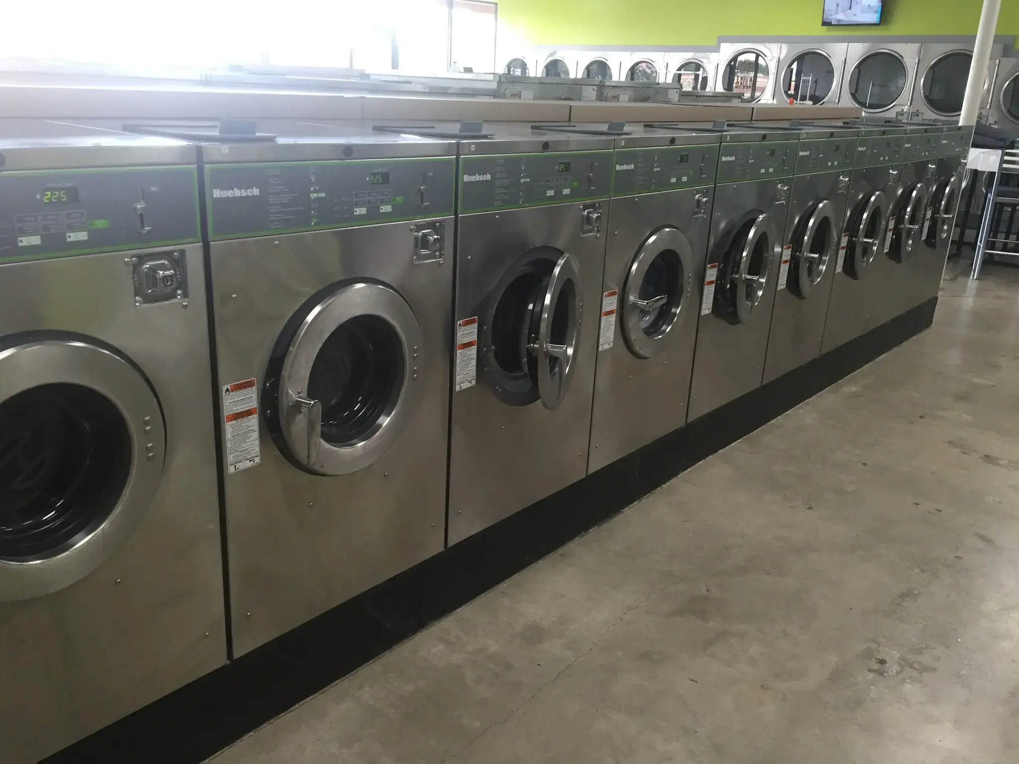 Missouri City Washateria - Image 1