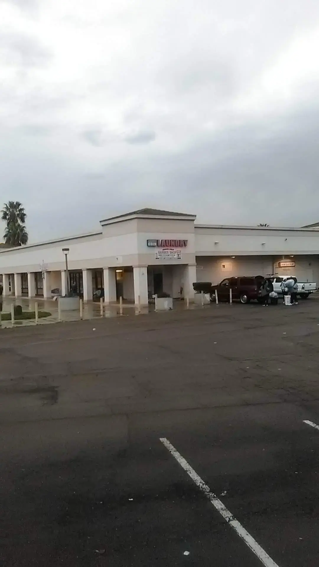 Mister Clean Coin Laundries thumbnail 2