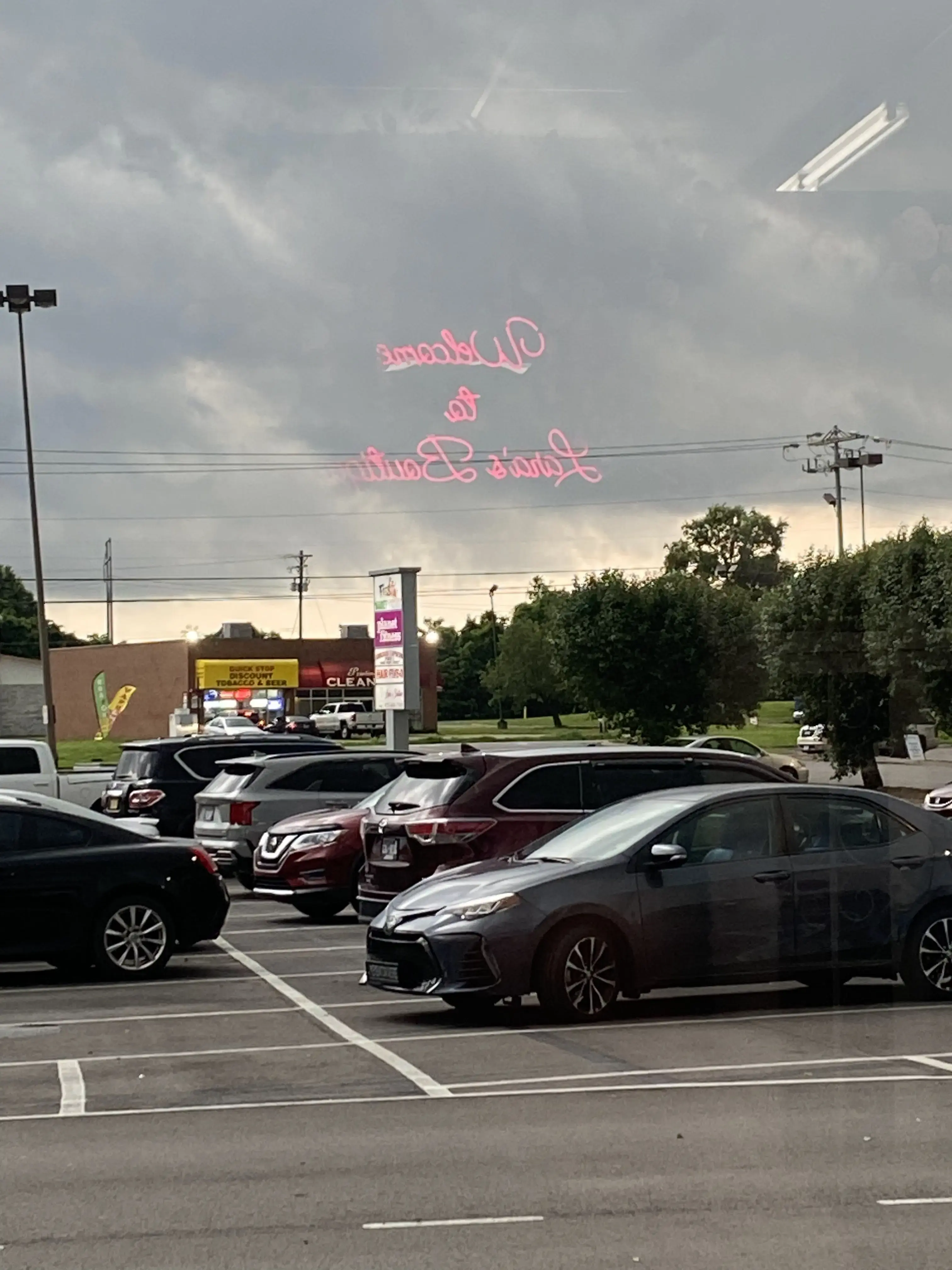 M&K Pristine dry Cleaners thumbnail 1