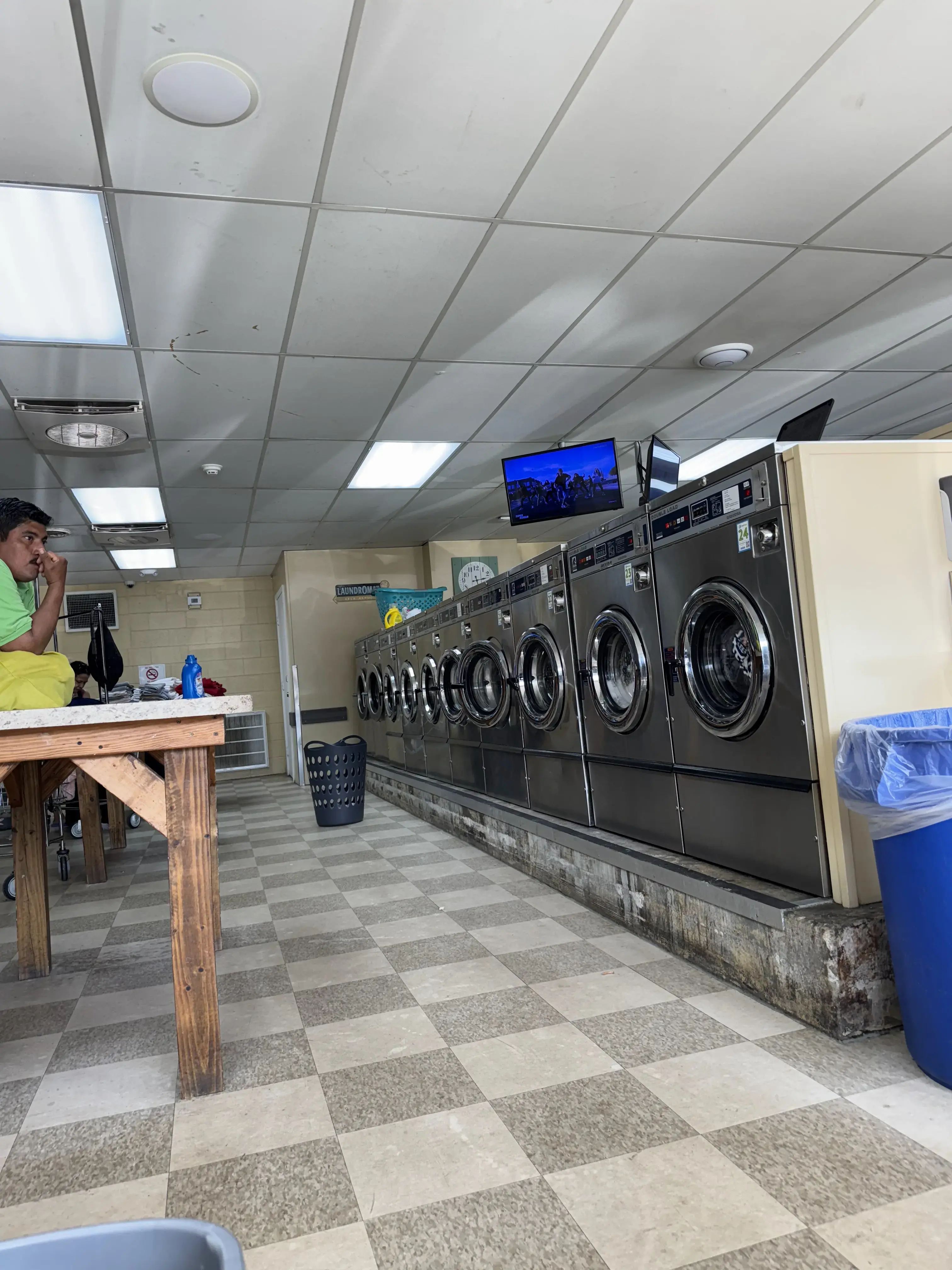MLC Coin Laundry - Image 13