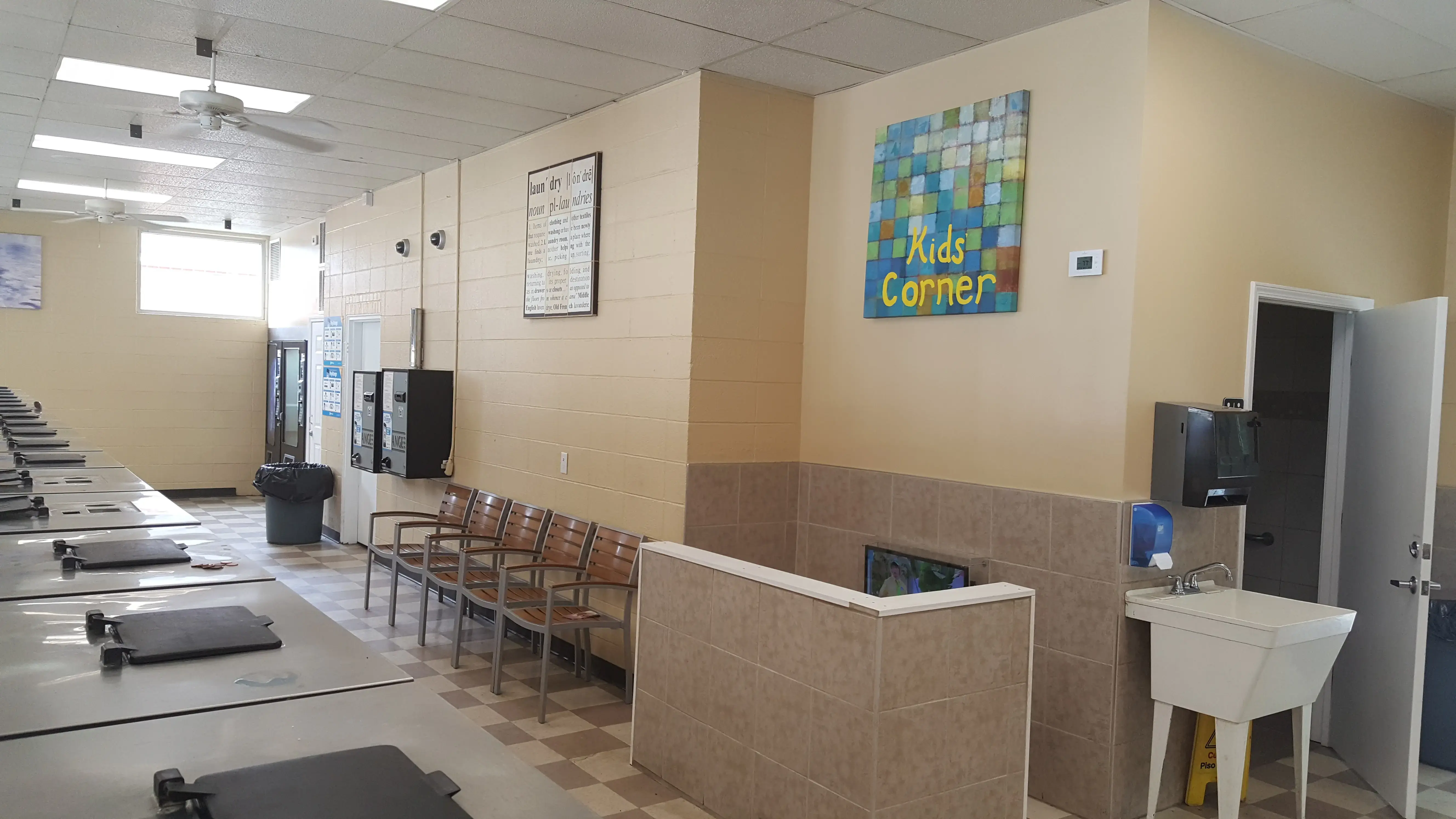 MLC Coin Laundry - Image 4