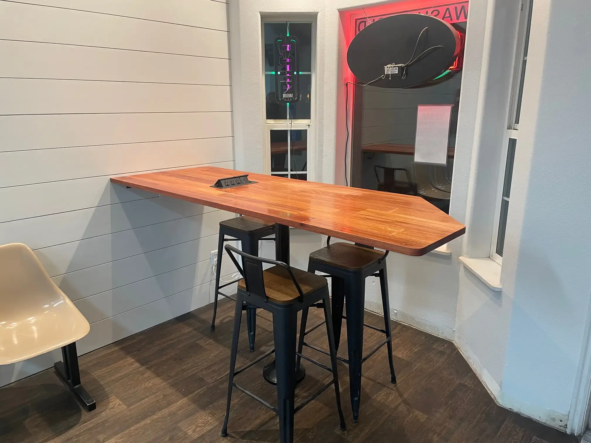 Moab Laundry Express LLC - Image 9