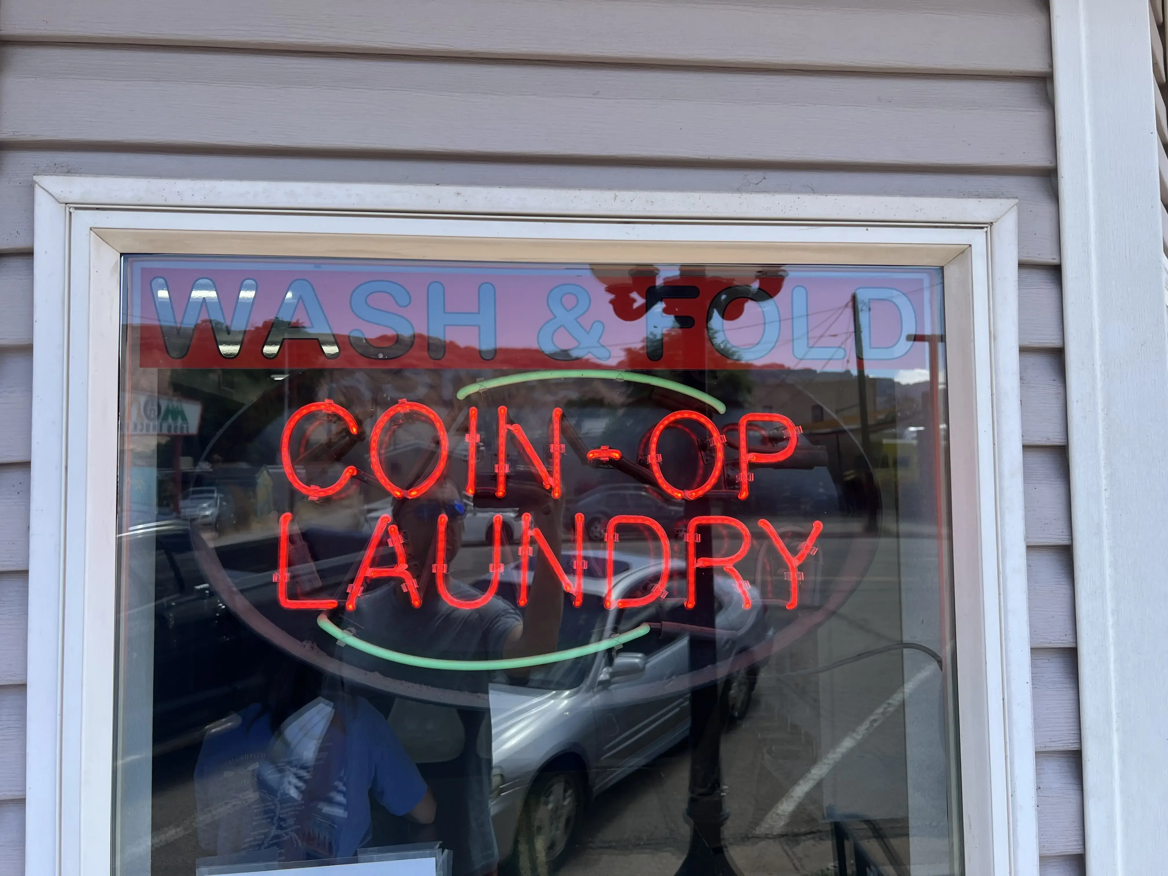 Moab Laundry Express LLC thumbnail 18