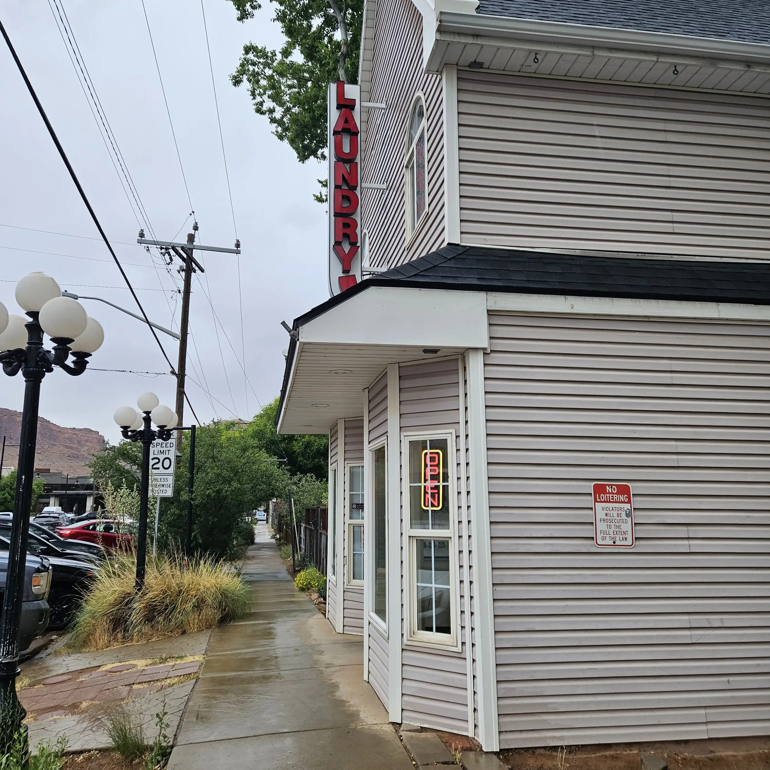 Moab Laundry Express LLC - Image 2