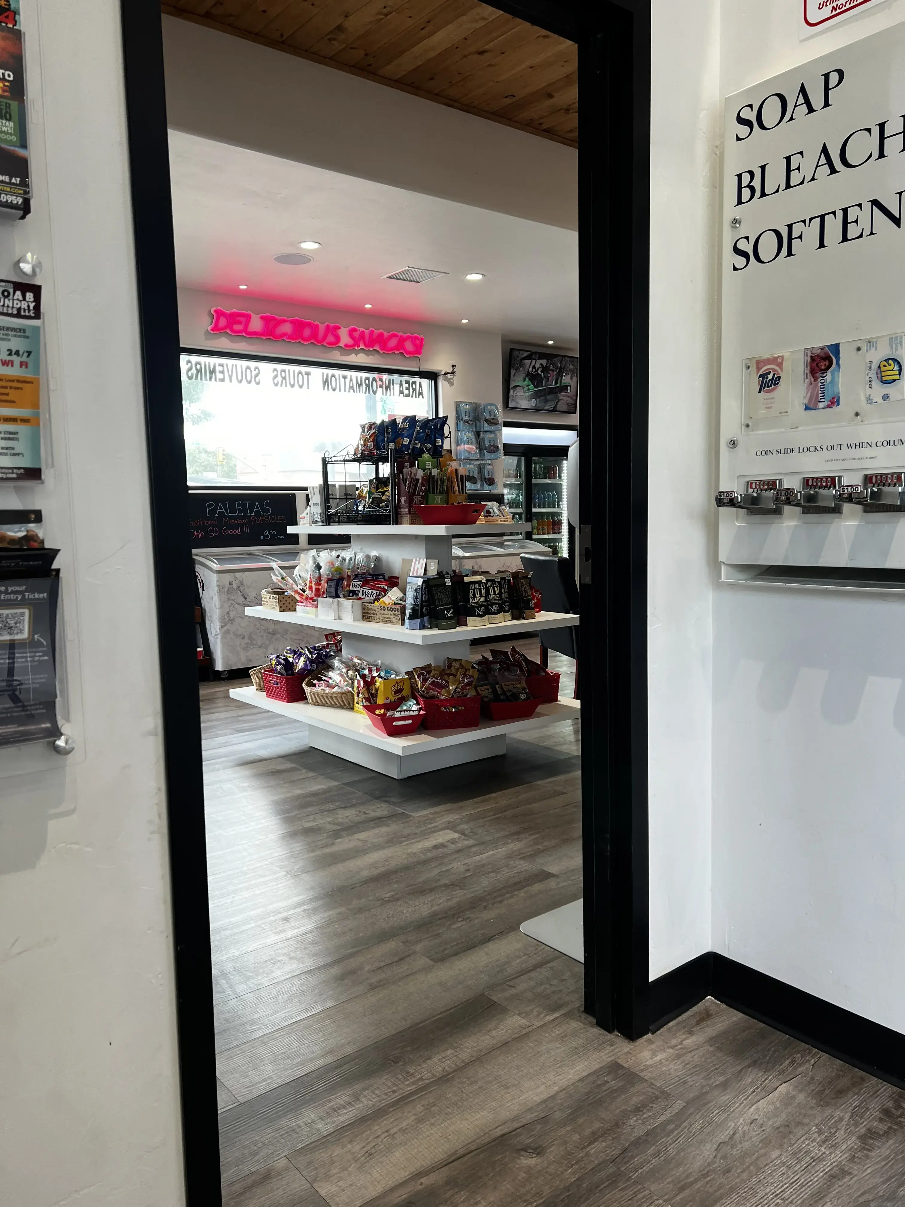 Moab Laundry Express LLC thumbnail 13