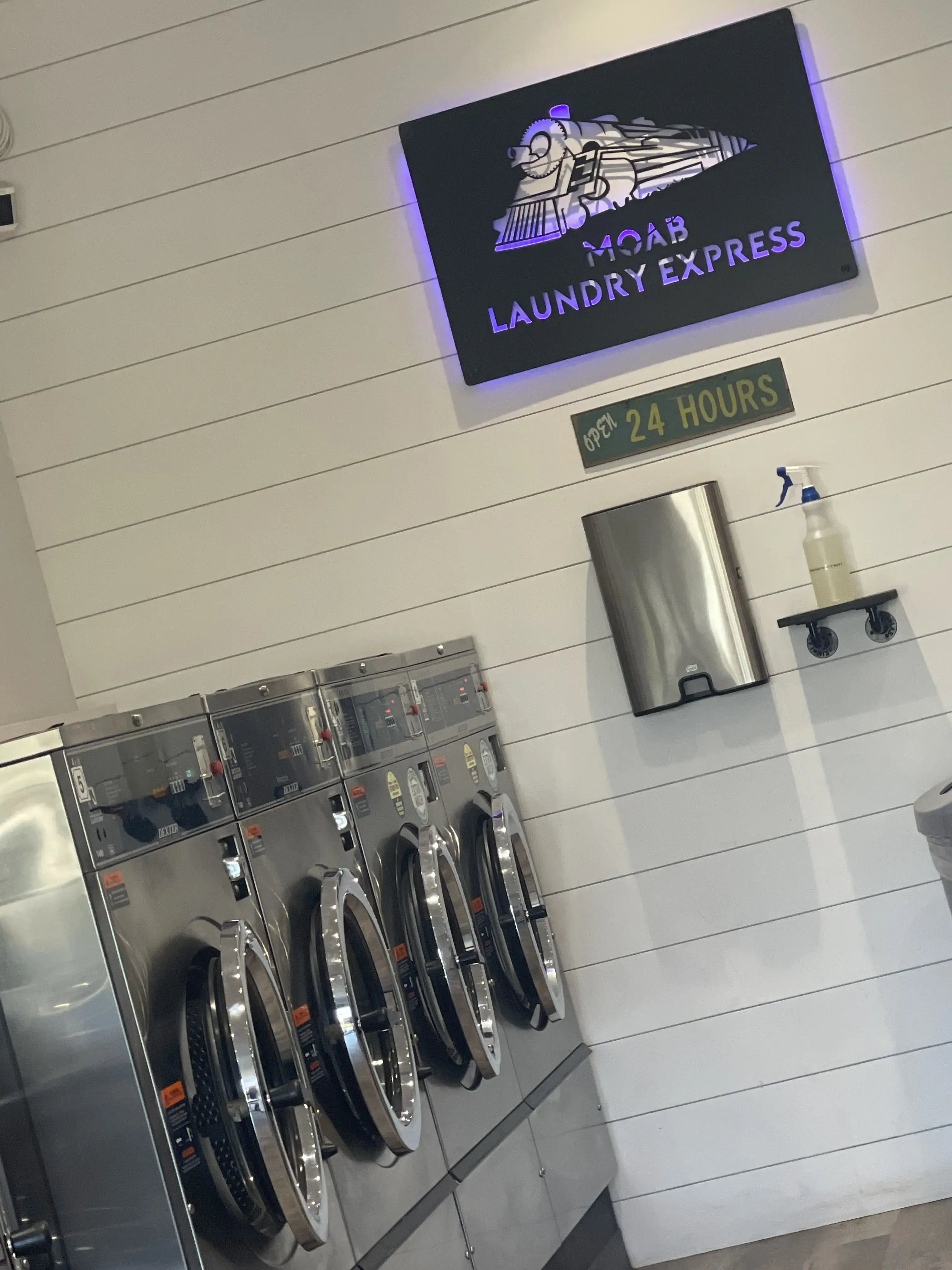 Moab Laundry Express LLC thumbnail 16