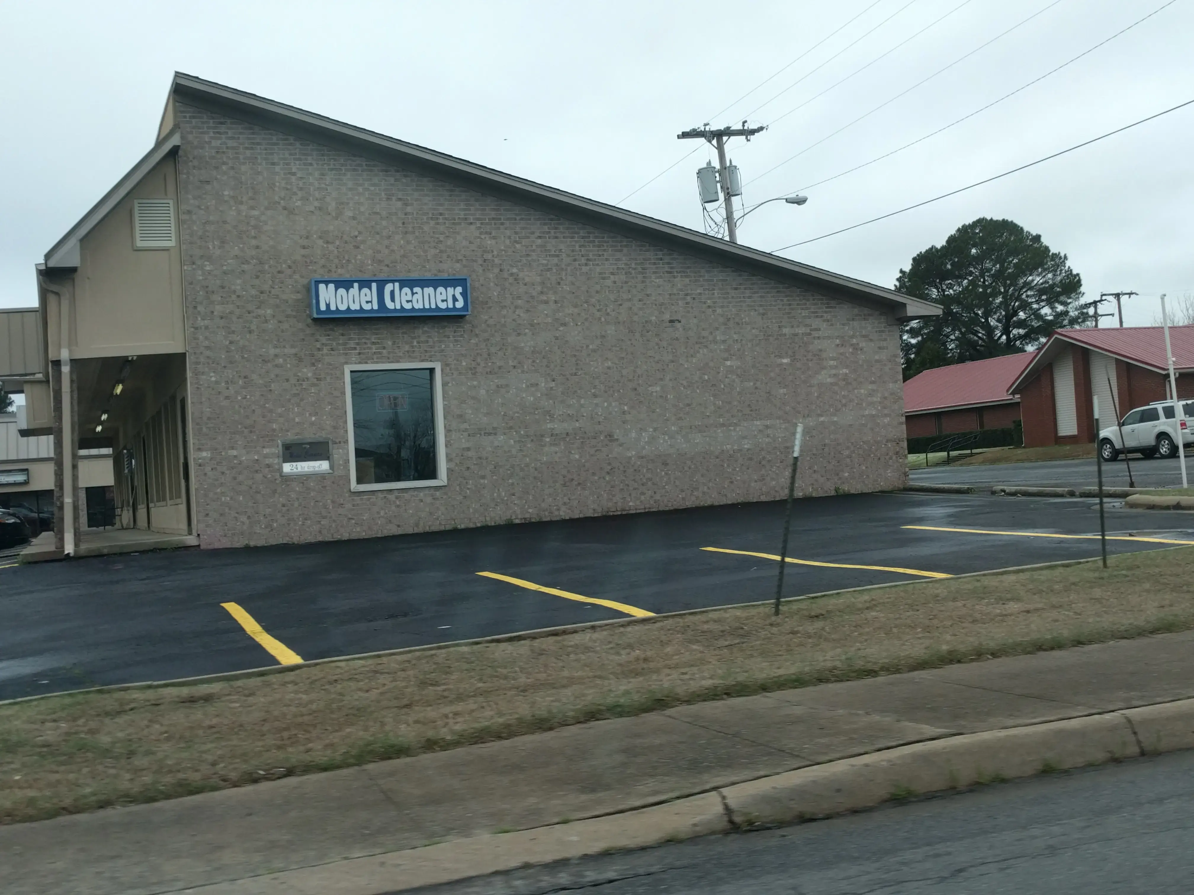 Model Cleaners - Image 2