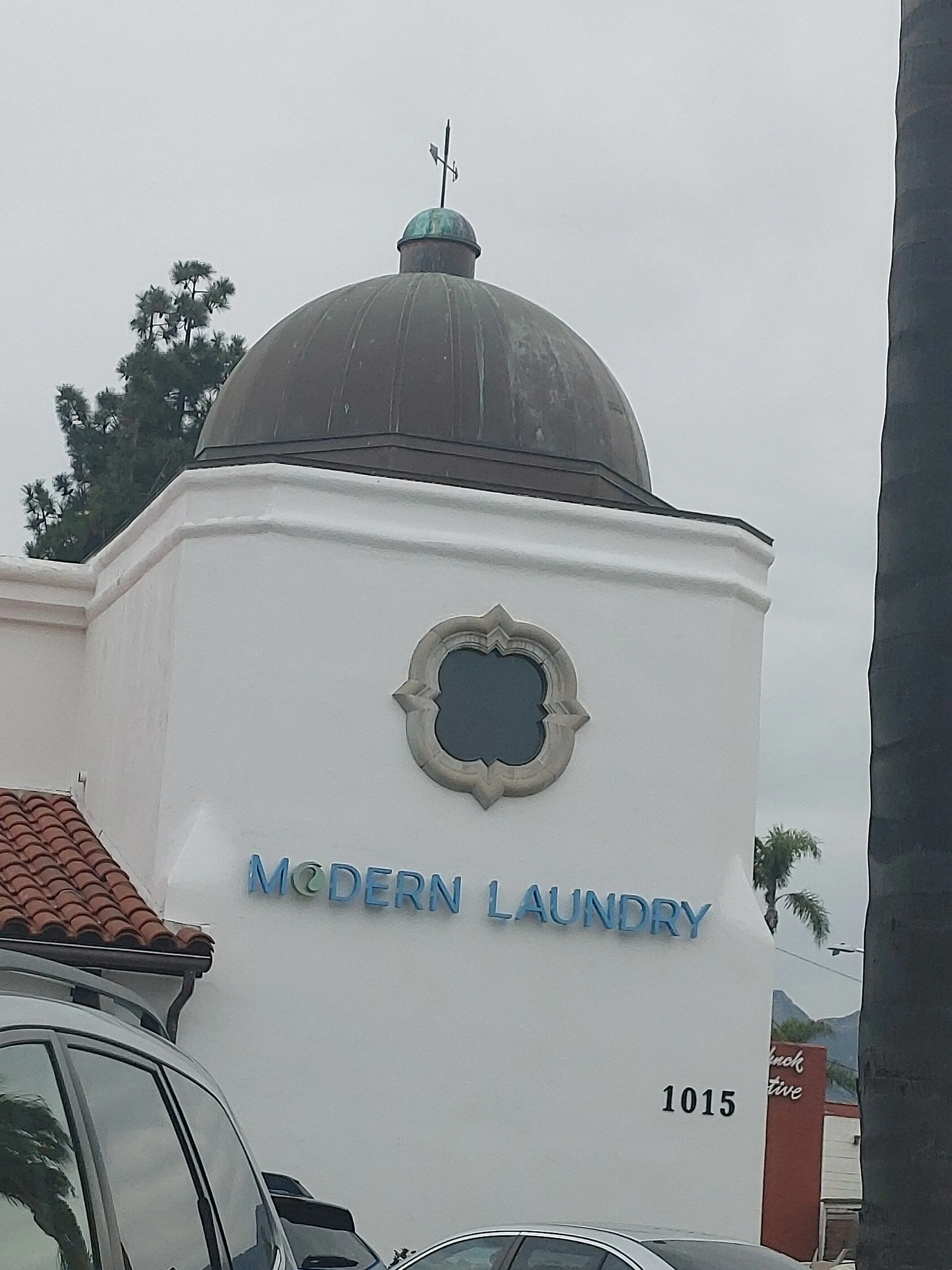 Modern Laundry thumbnail 7