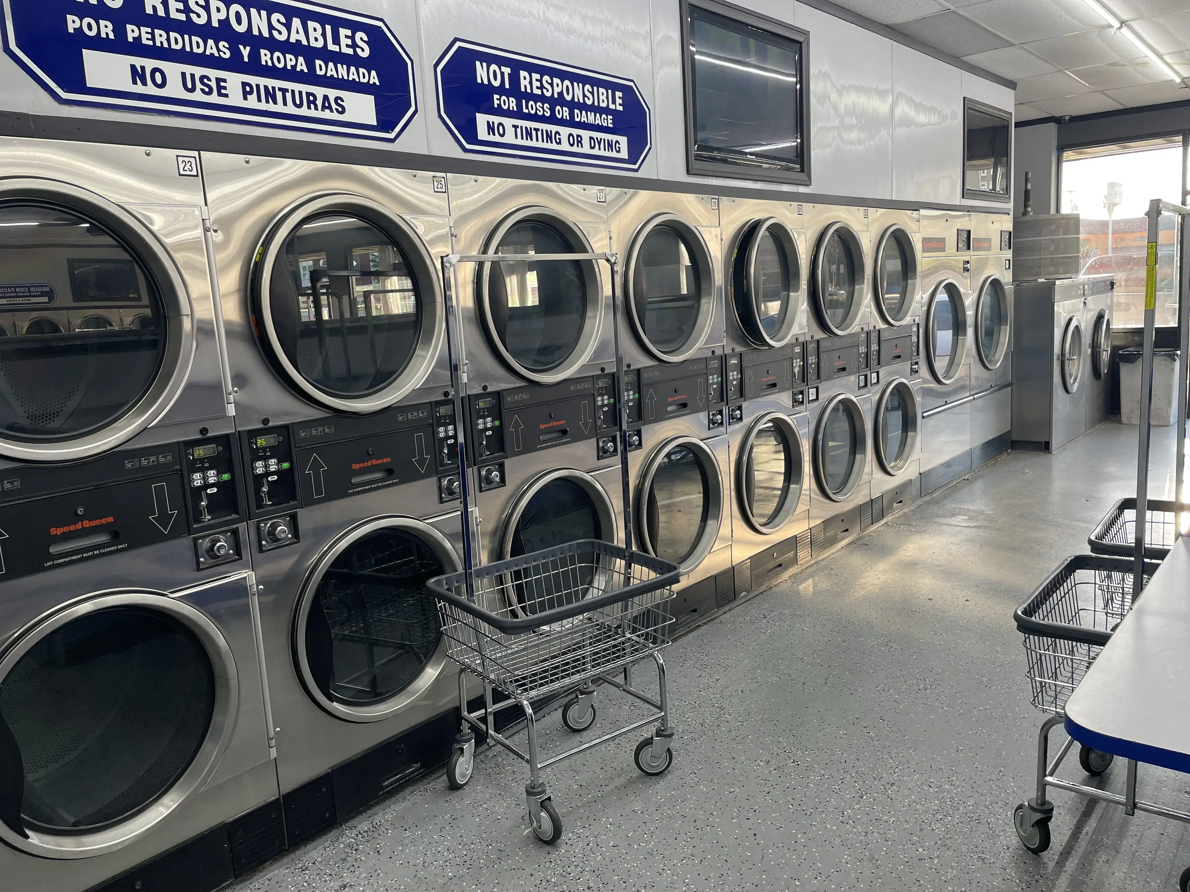 Modern Laundry Wash thumbnail 9