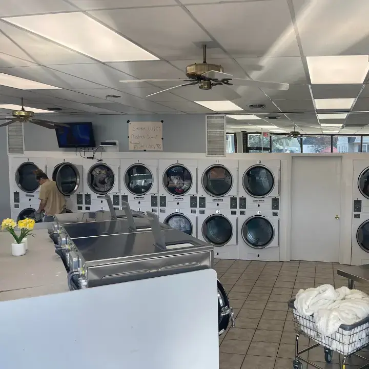 Modern Laundry - Image 17
