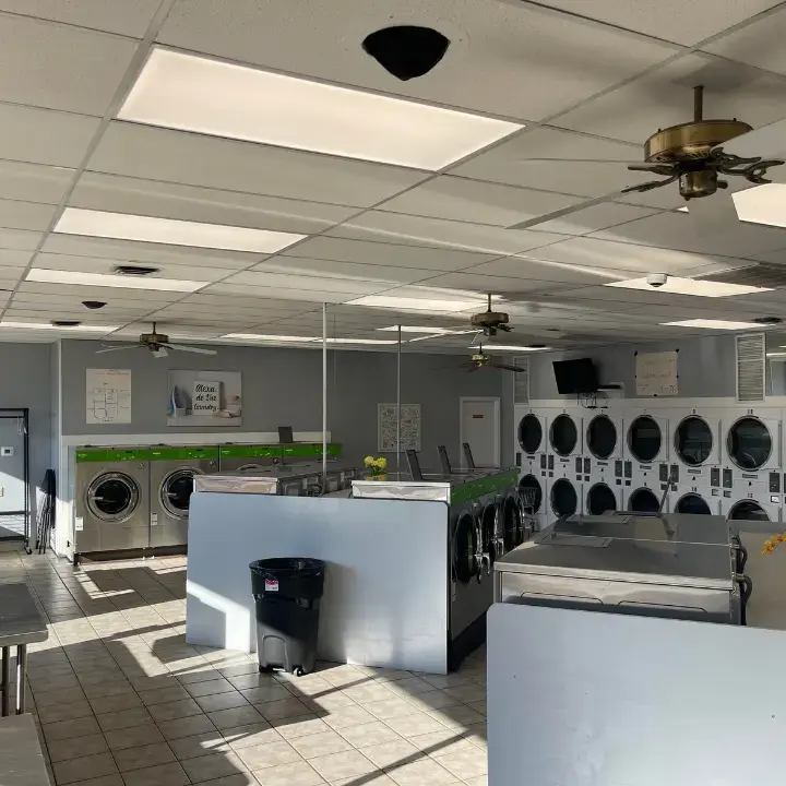 Modern Laundry - Image 20