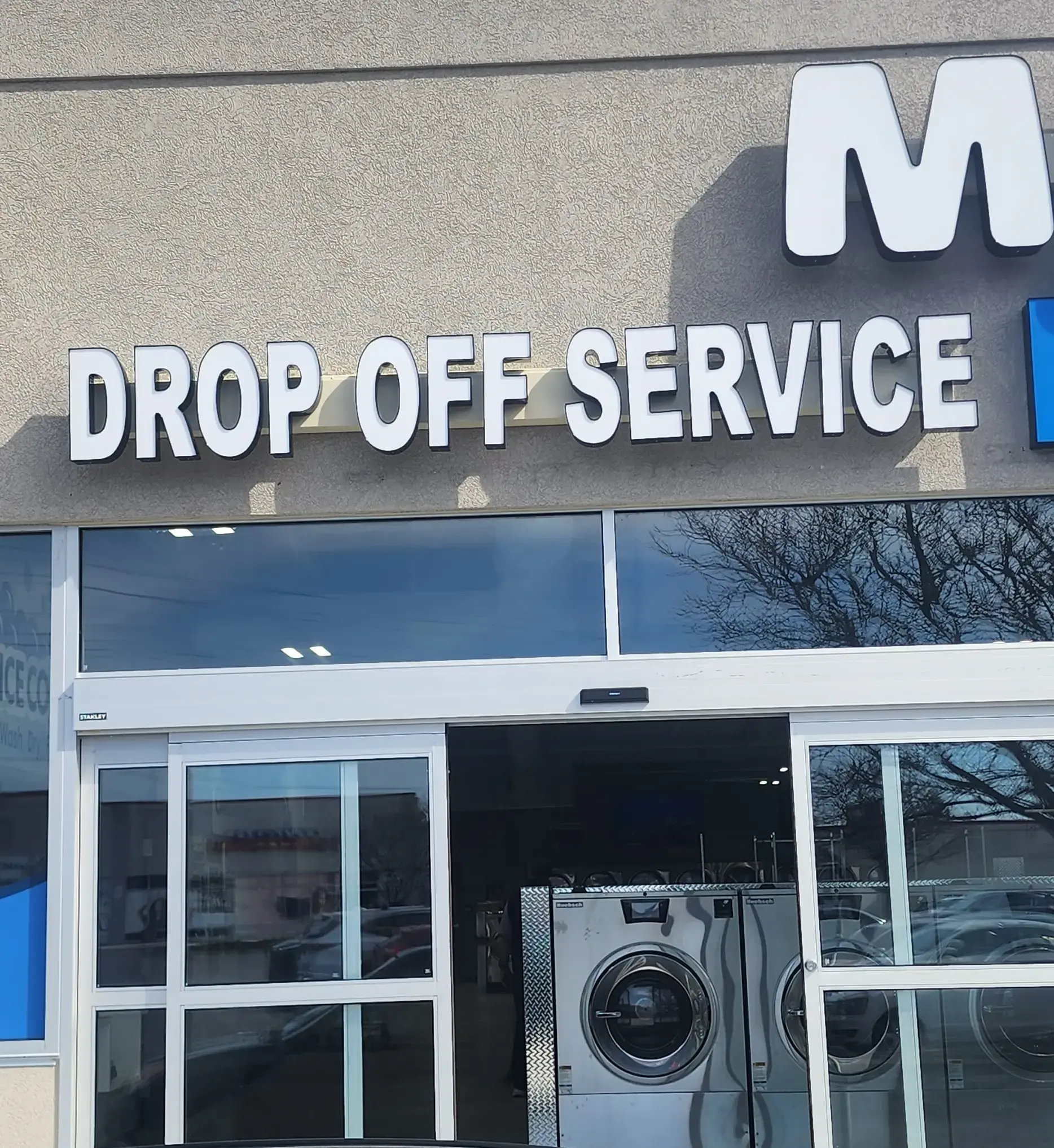 ModernSpin Laundromat thumbnail 3