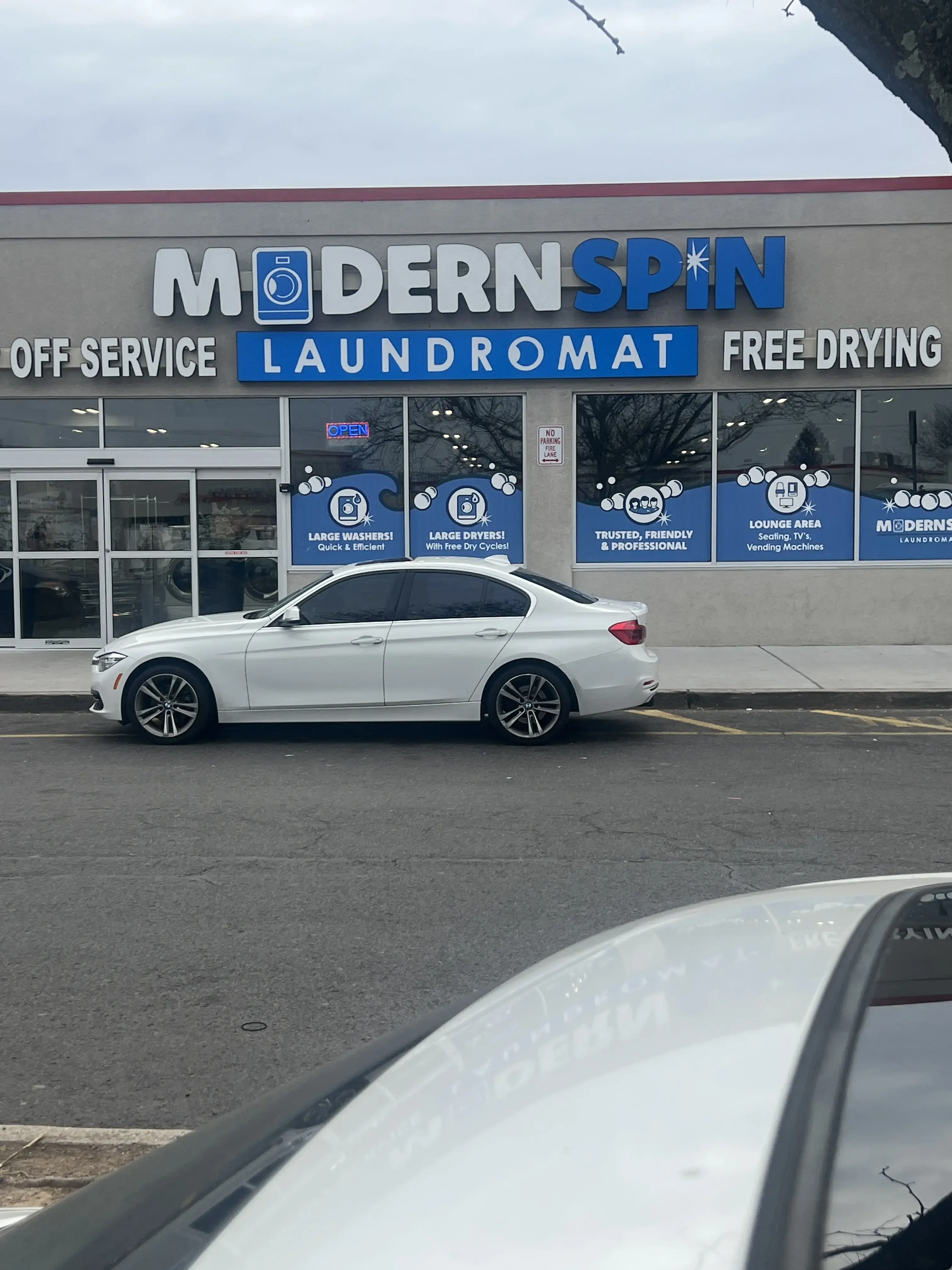 ModernSpin Laundromat - Image 20