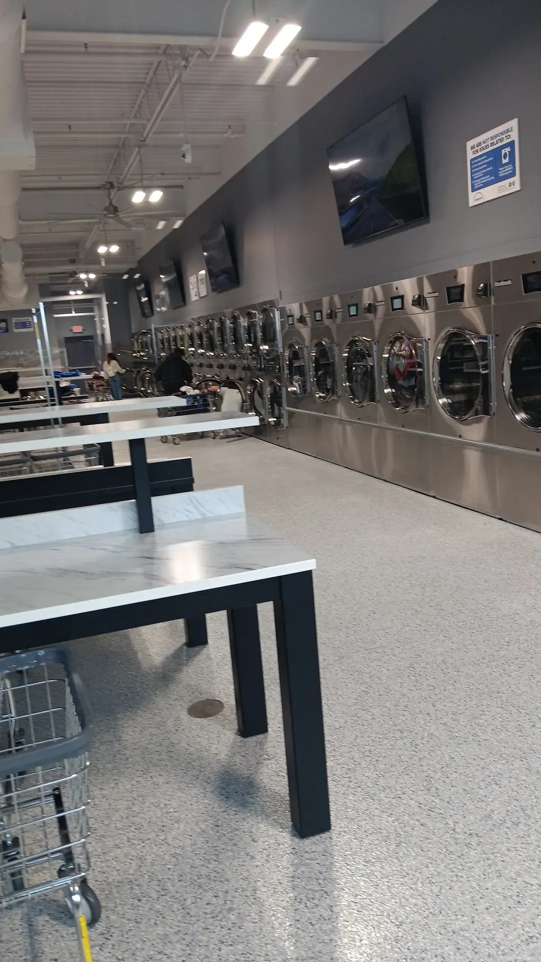 ModernSpin Laundromat thumbnail 16