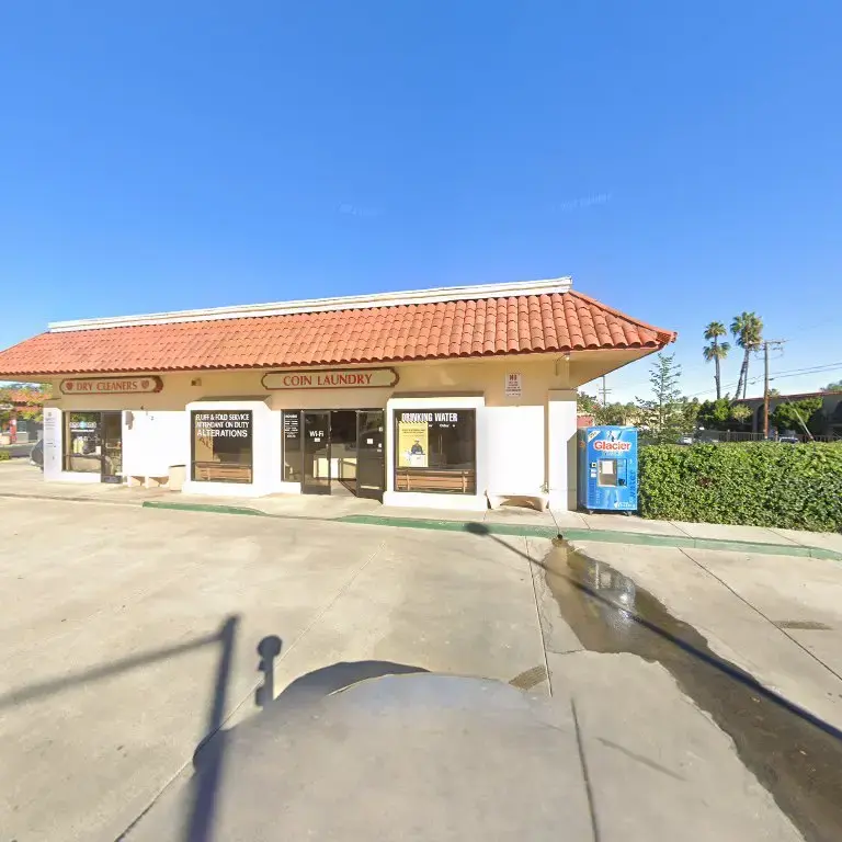 Momma's Laundromat & Dry Cleaners thumbnail 18