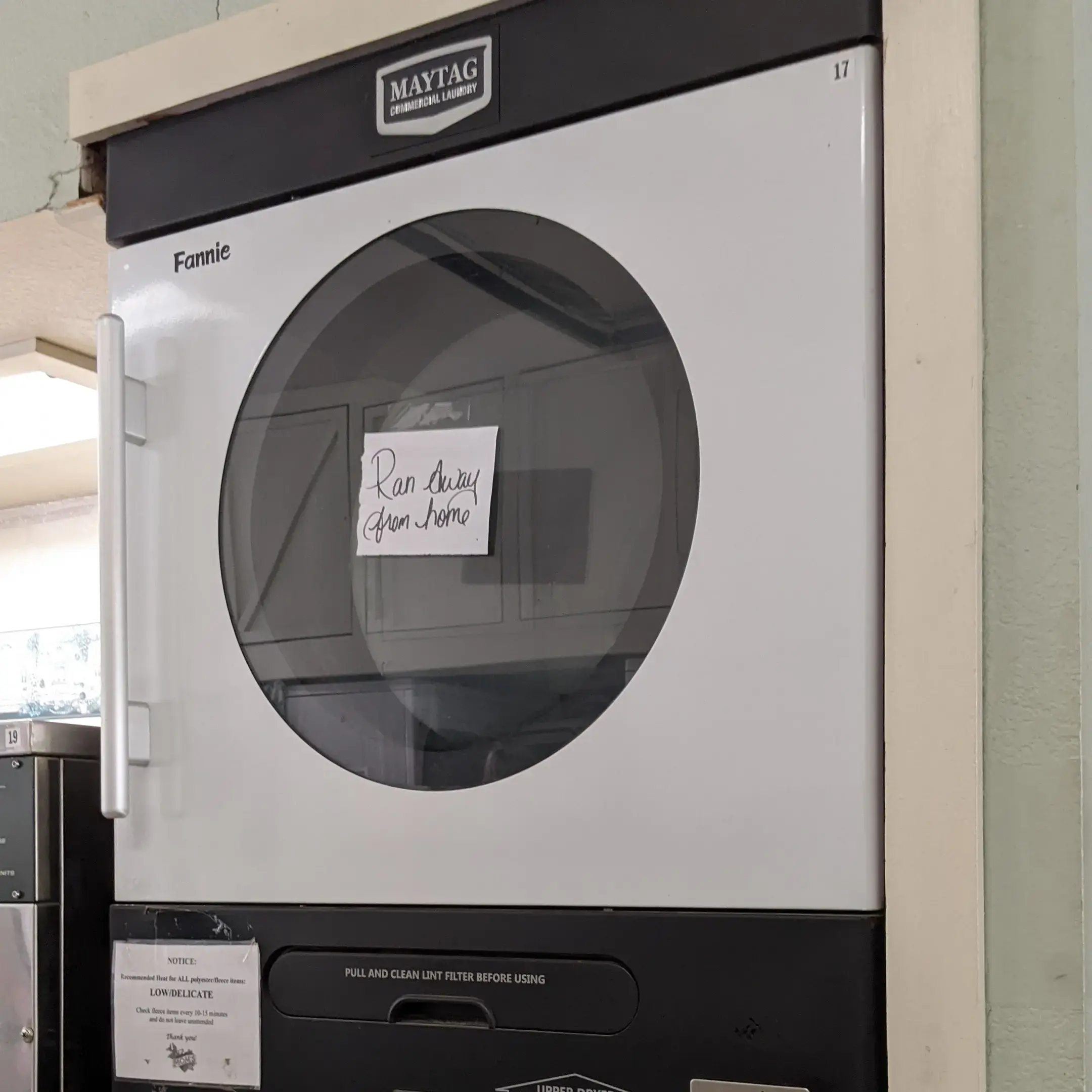Mom's Laundromat thumbnail 10