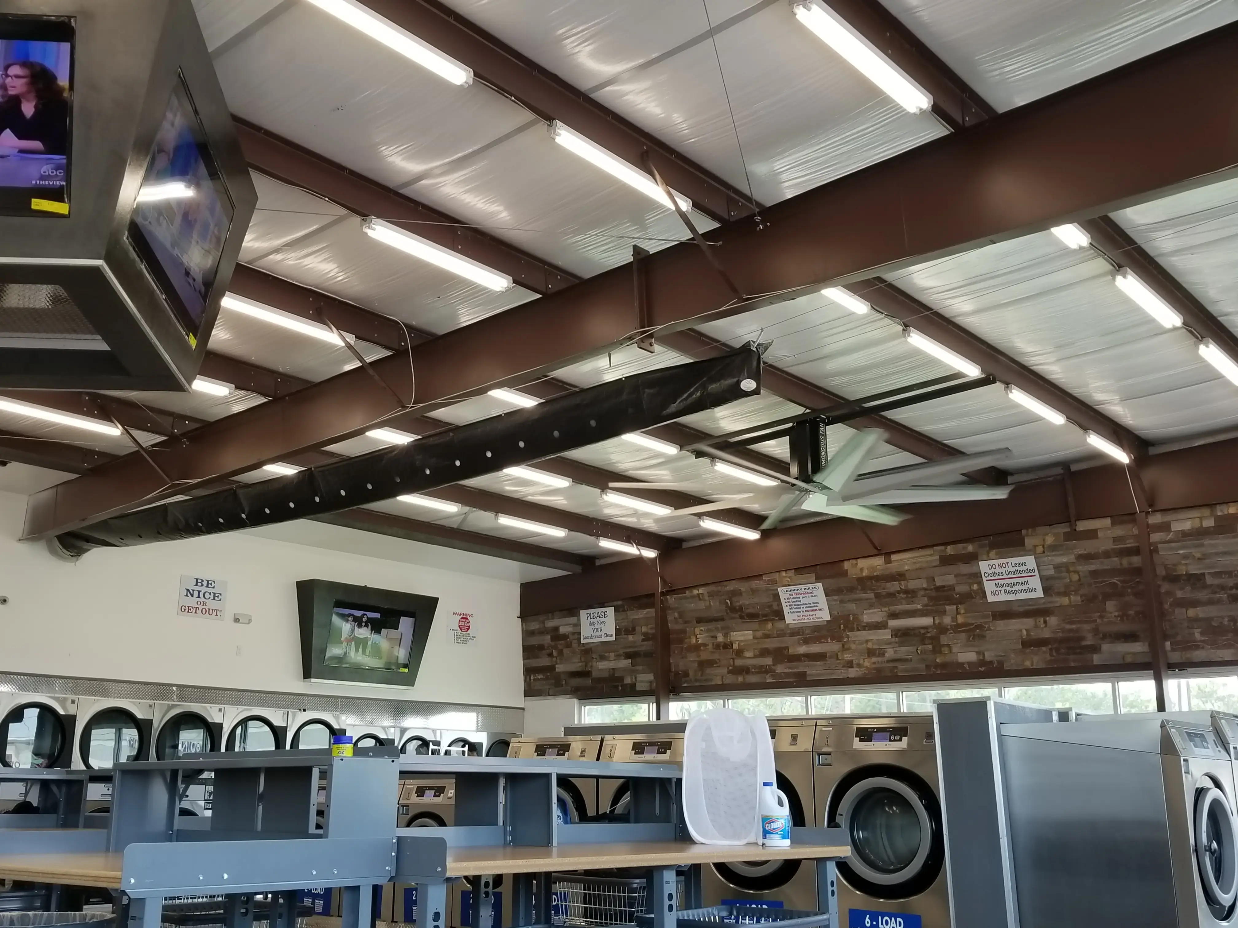 Monaco 24 Hour Coin Laundry thumbnail 18