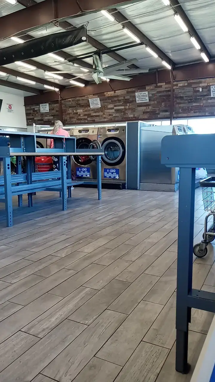 Monaco 24 Hour Coin Laundry thumbnail 19