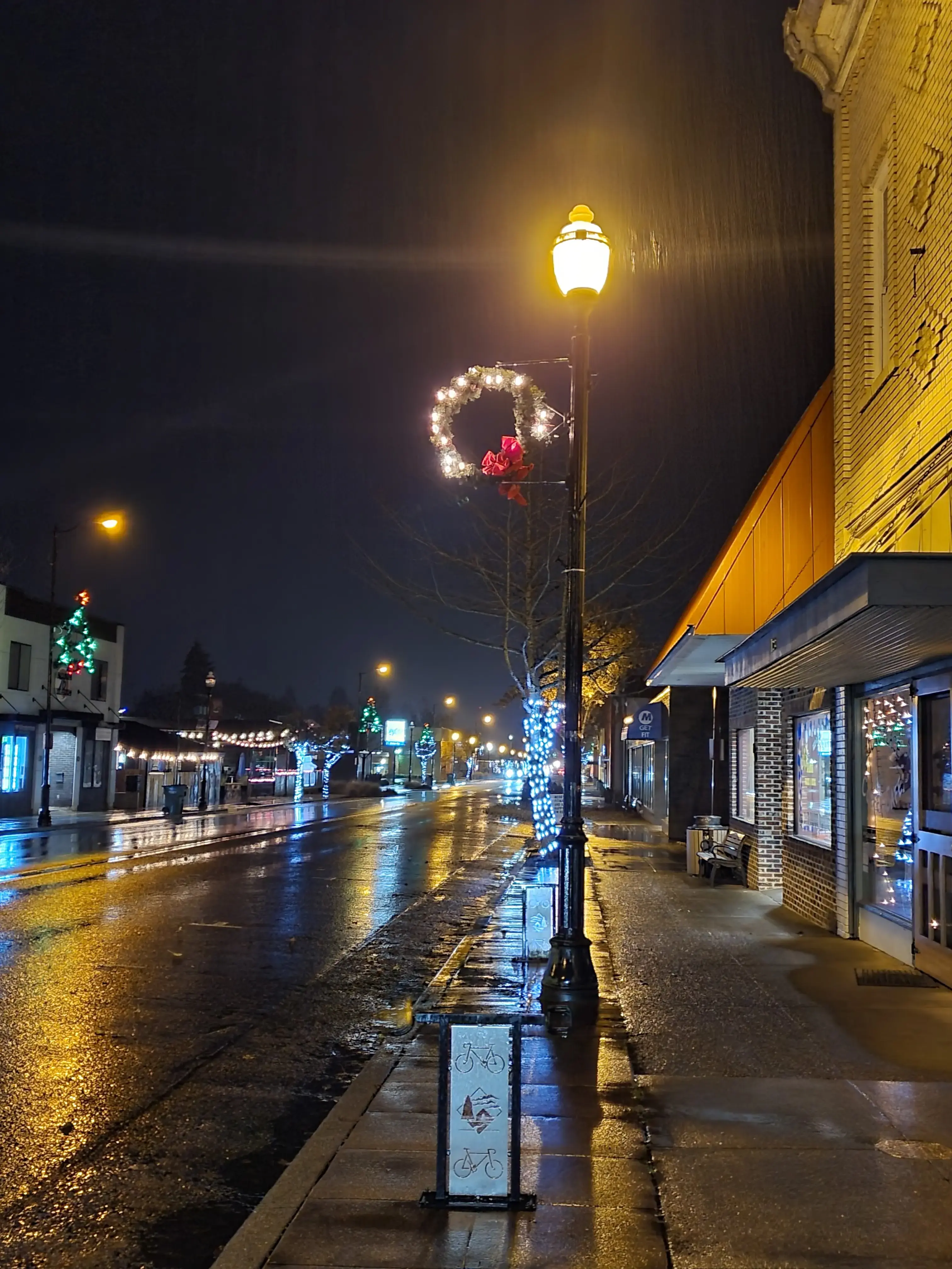 Monmouth Laundromat - Image 5