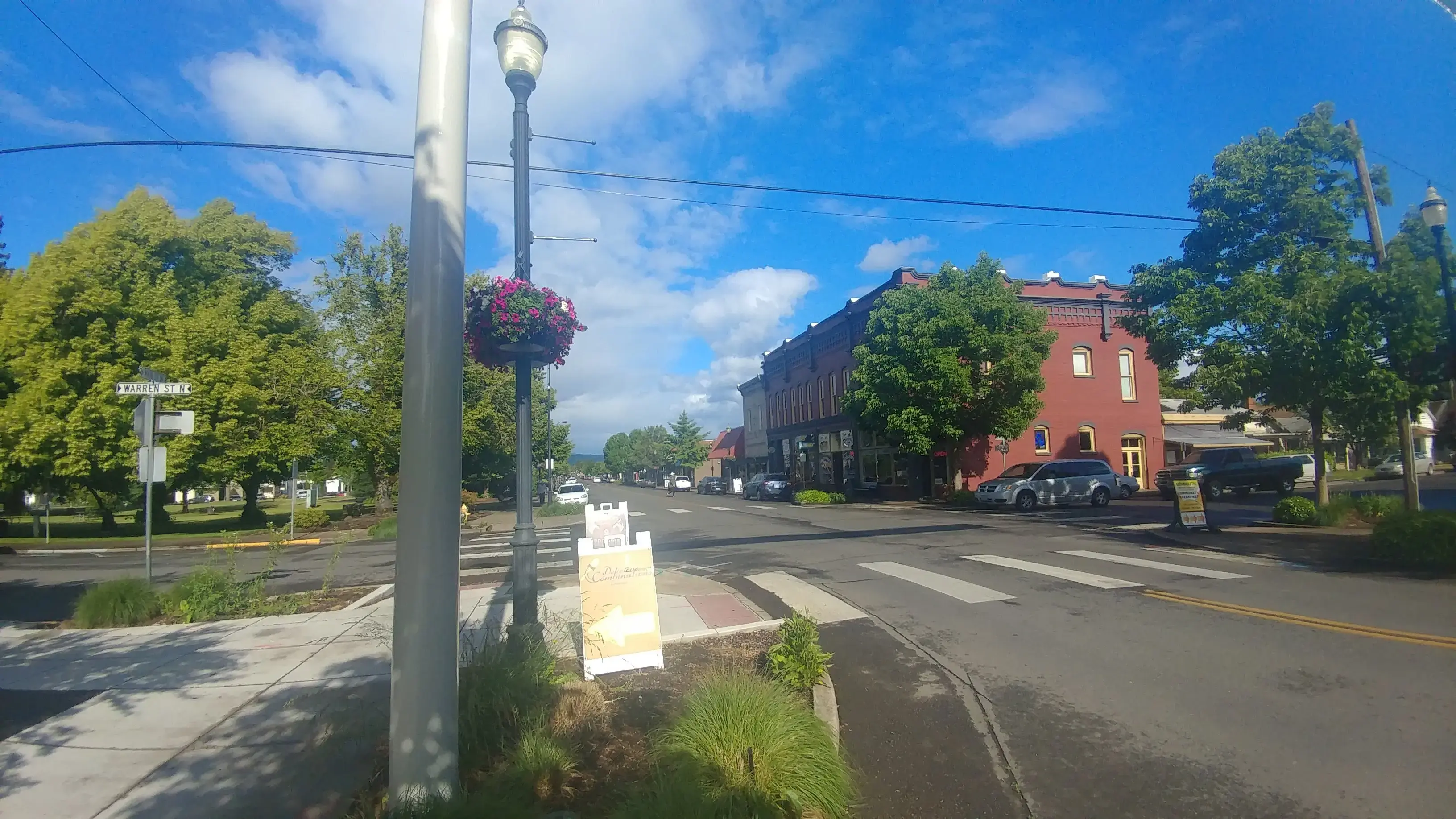 Monmouth Laundromat - Image 19