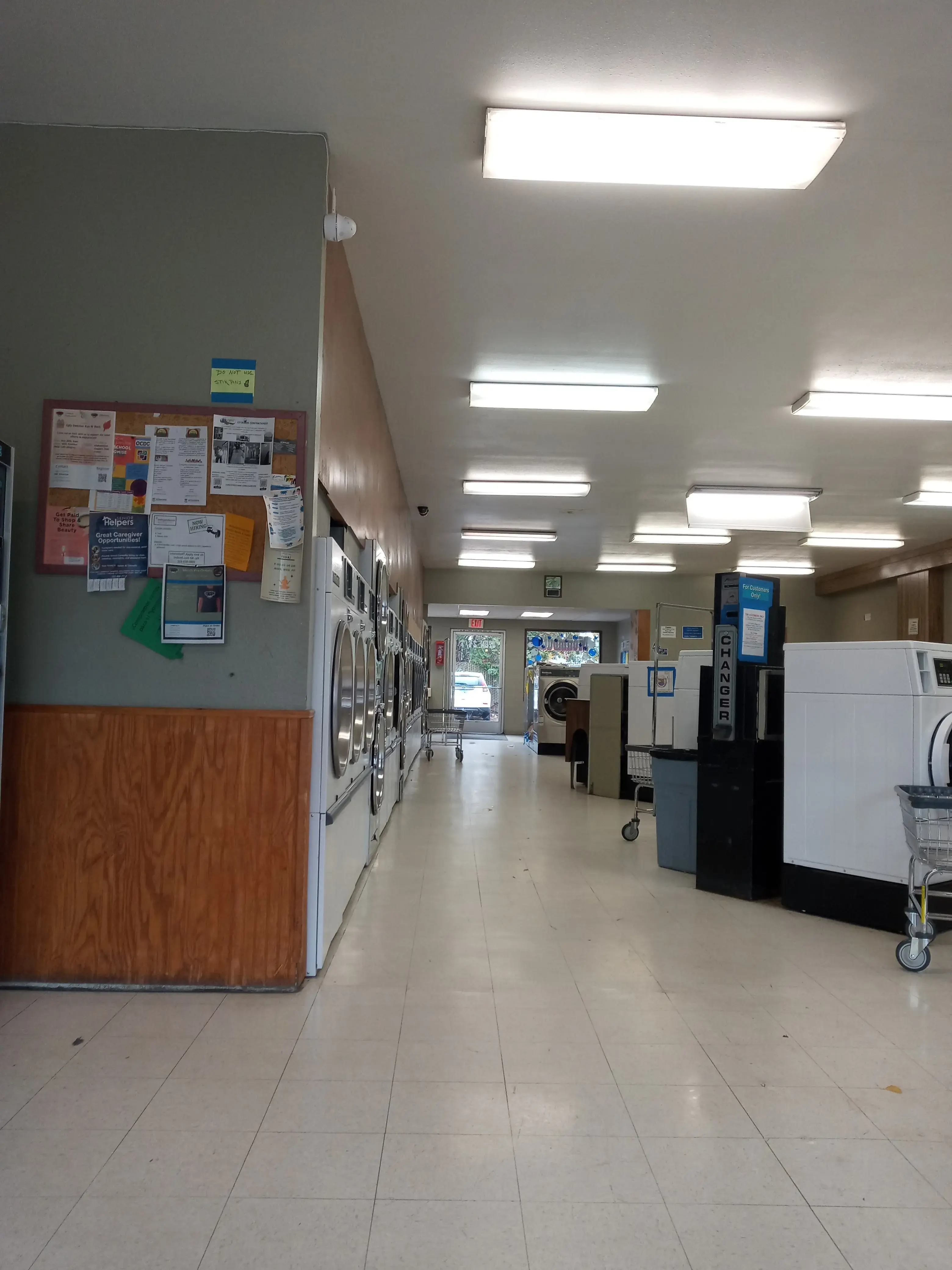 Monmouth Laundromat thumbnail 11