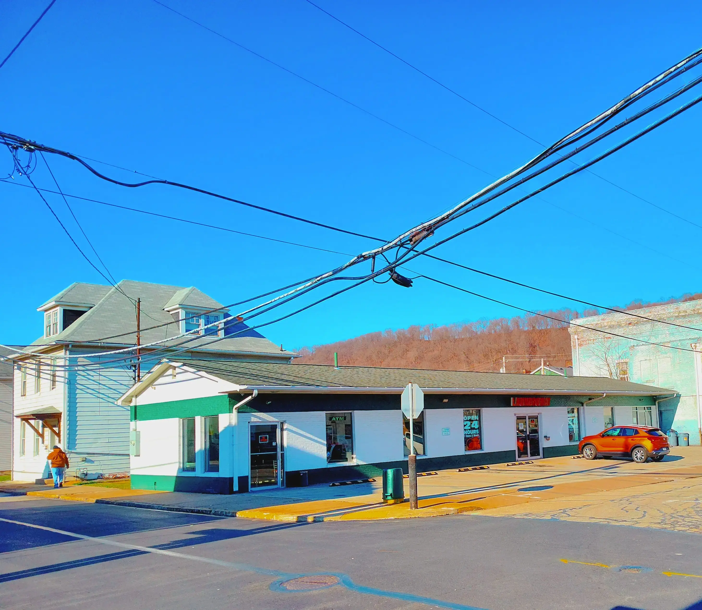 Monongahela 24hr Laundromat - Image 18