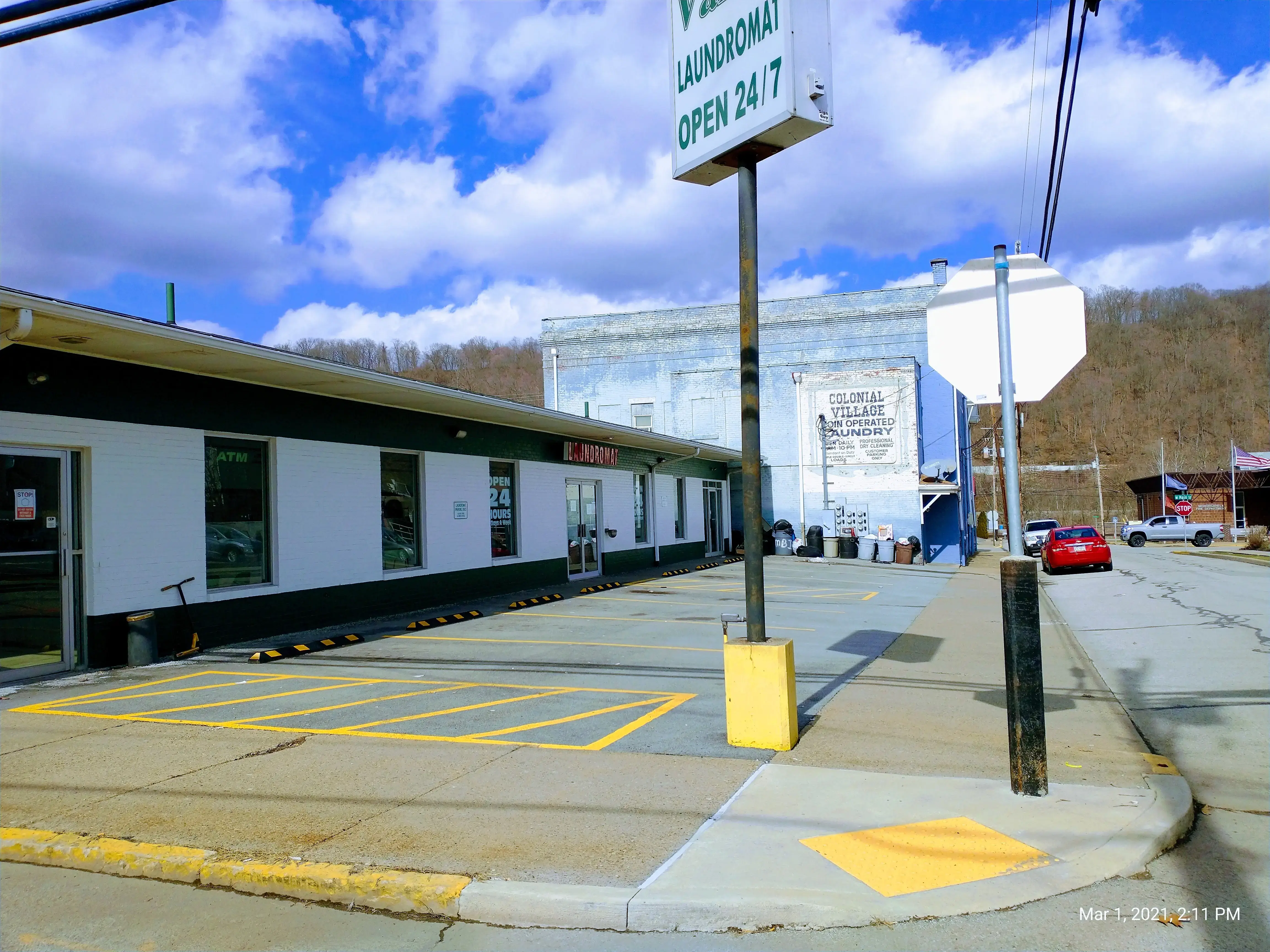 Monongahela 24hr Laundromat - Image 8