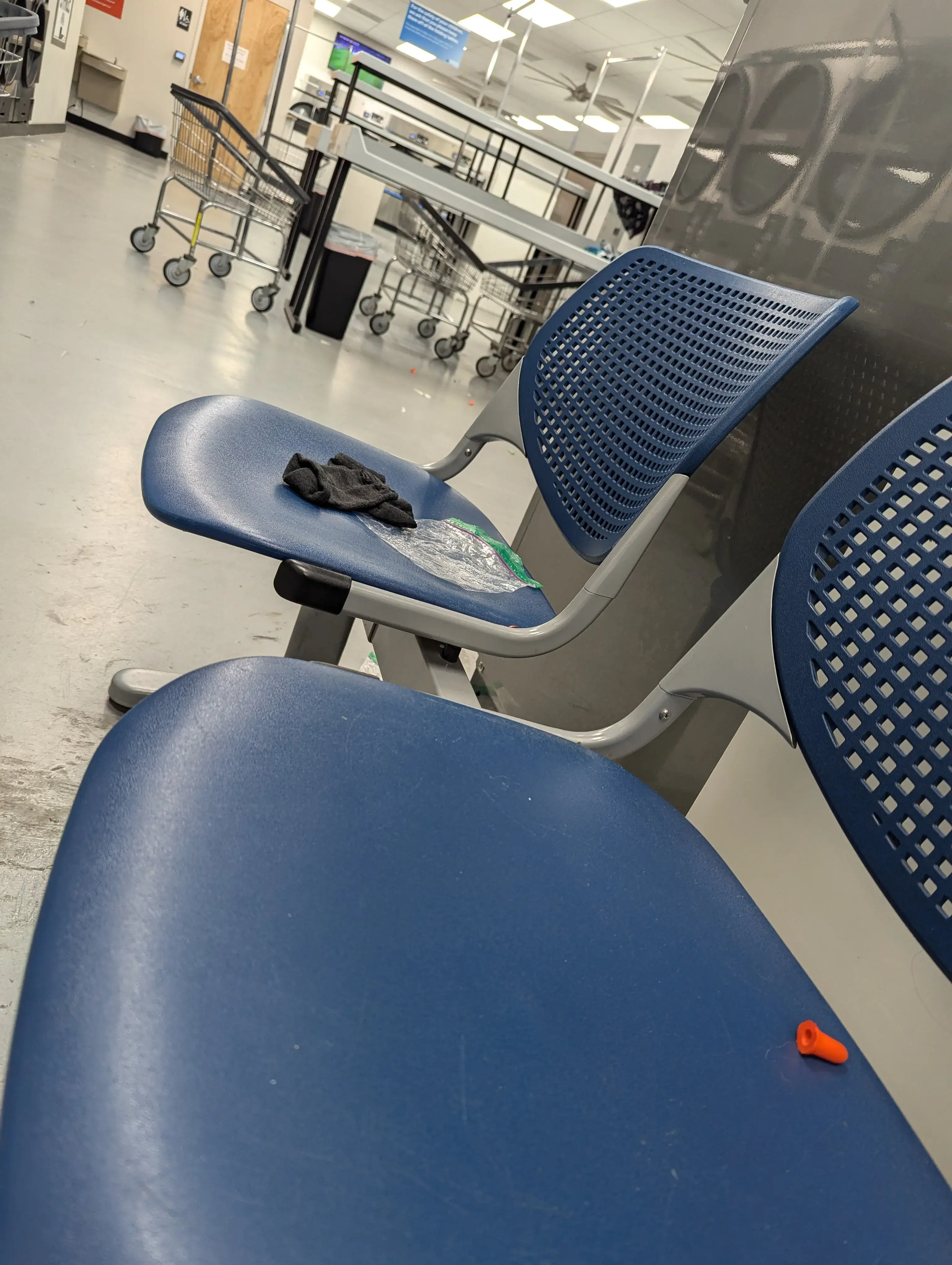 Monroe Express Laundry Center - Image 16