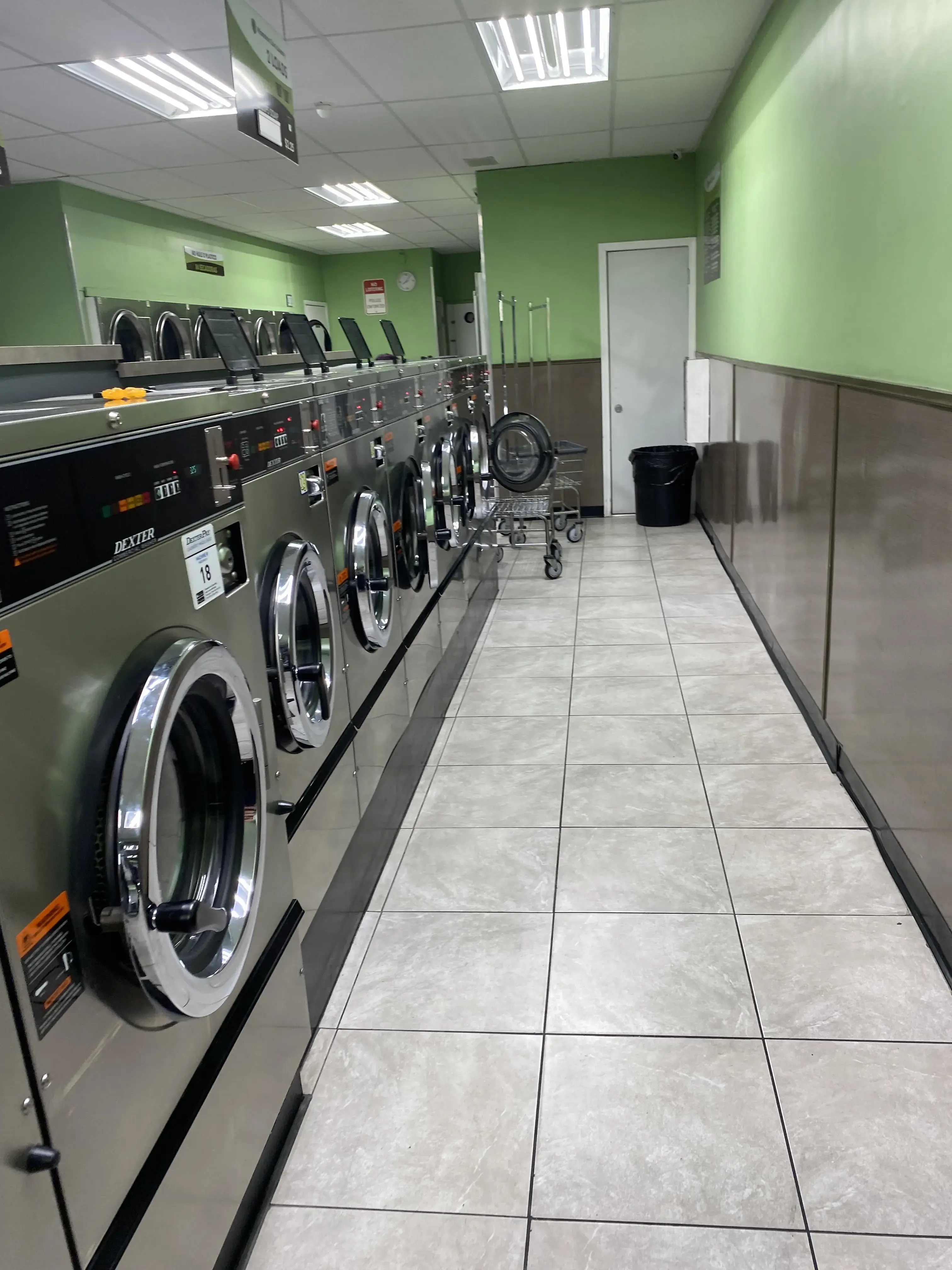 Monrovia Coin Laundry - Image 2