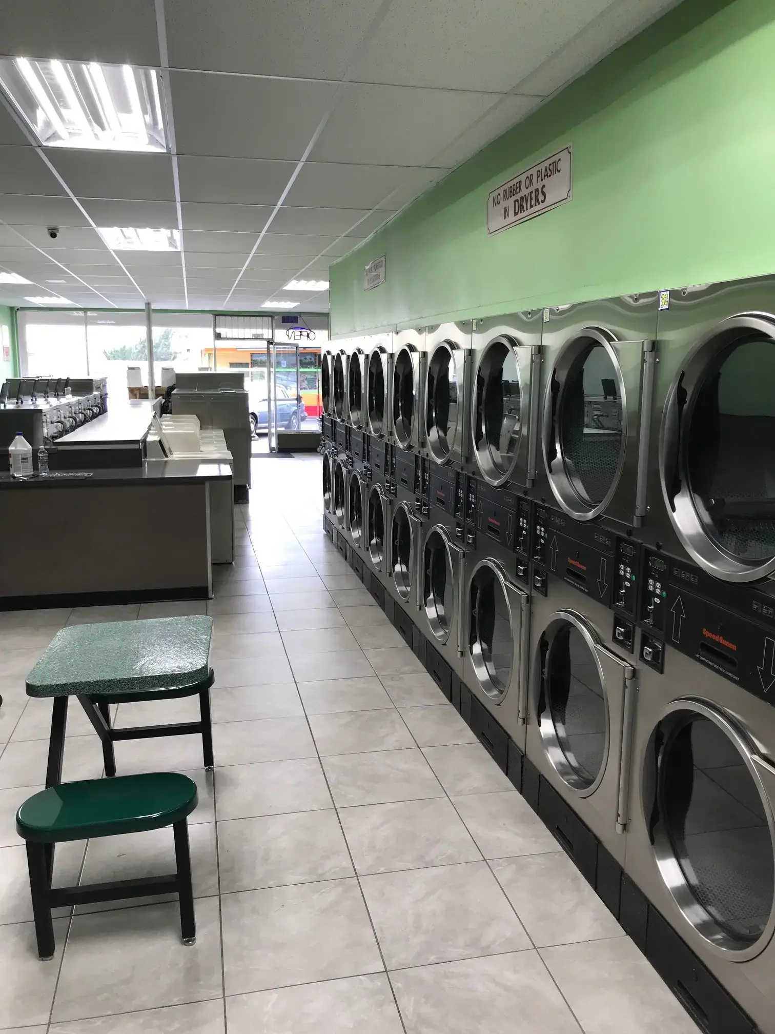 Monrovia Coin Laundry - Image 16
