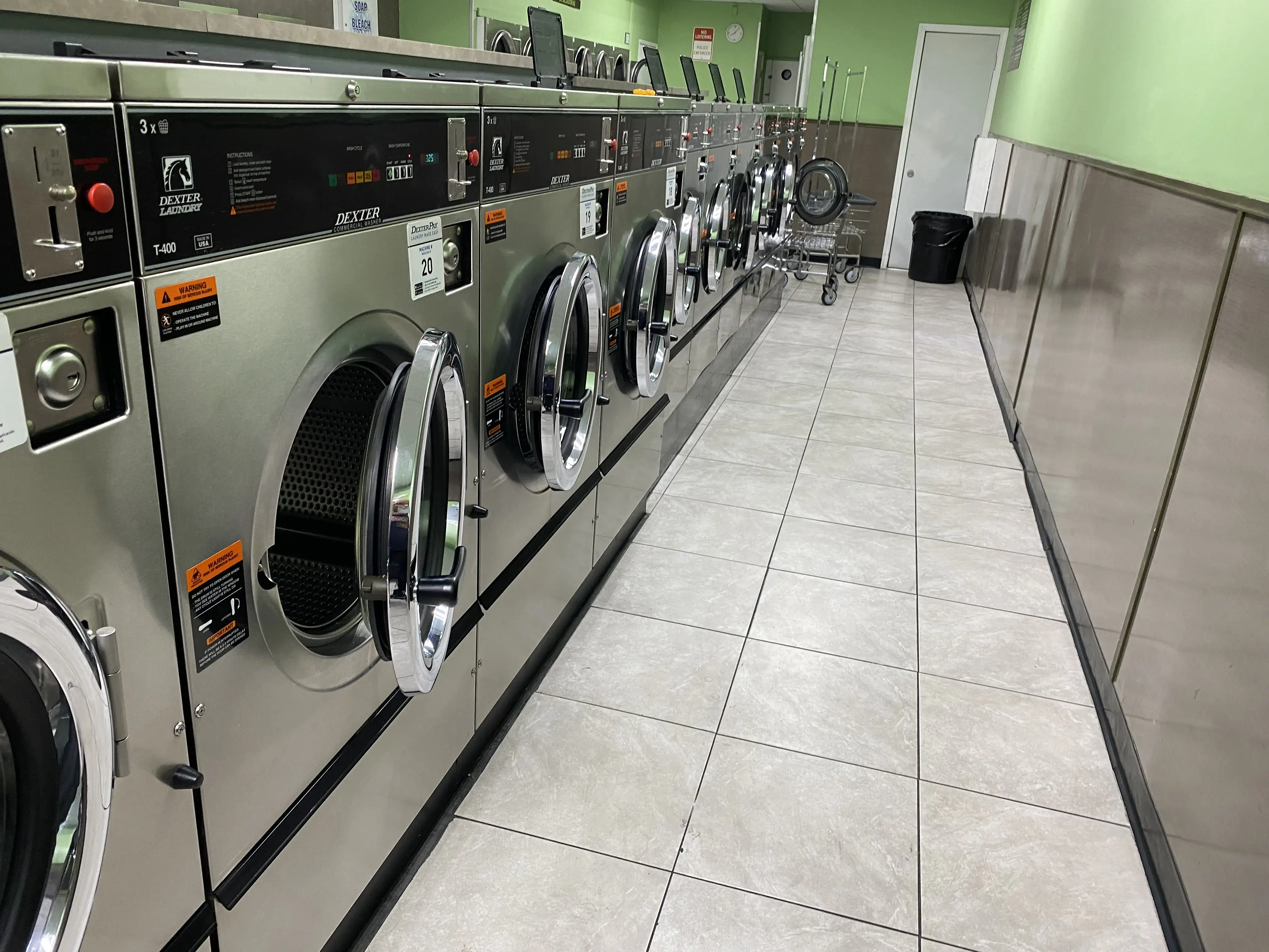 Monrovia Coin Laundry - Image 10