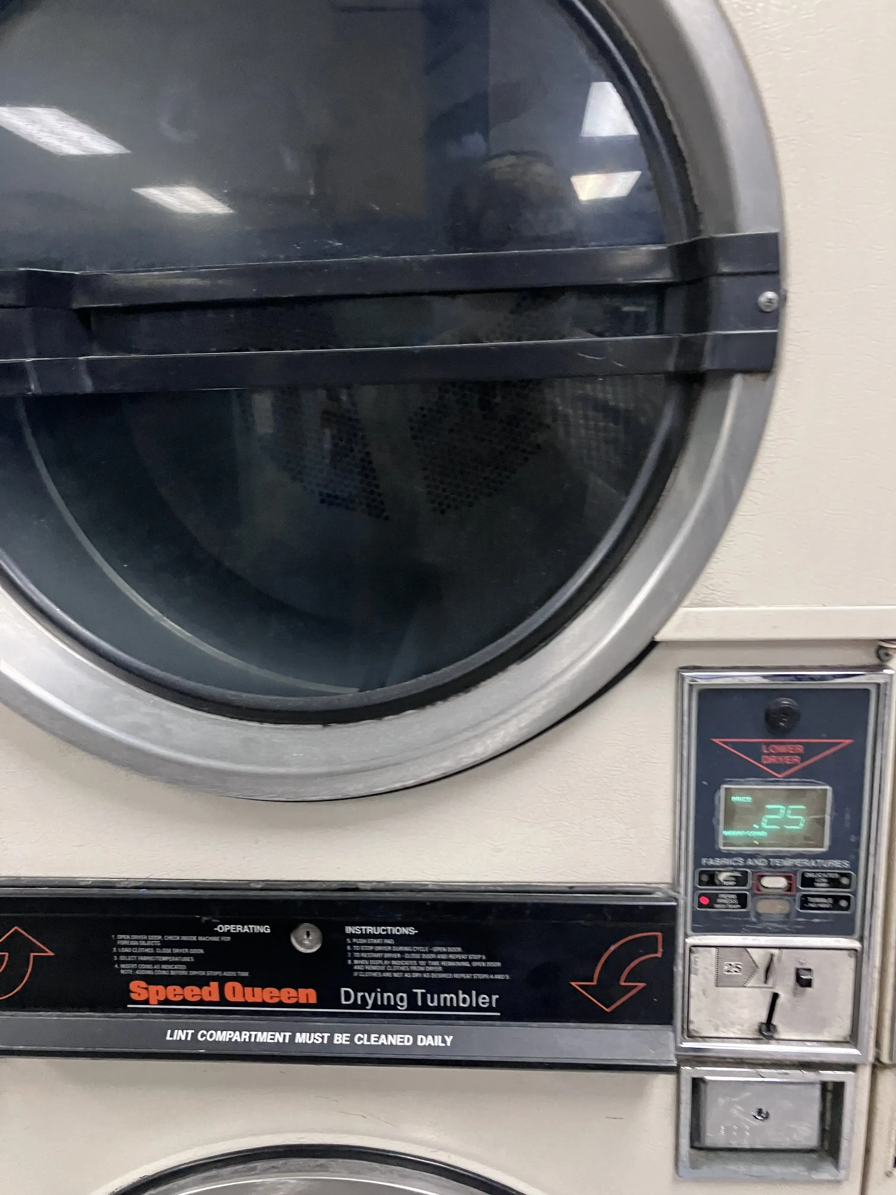 Monrovia Coin Laundry - Image 15
