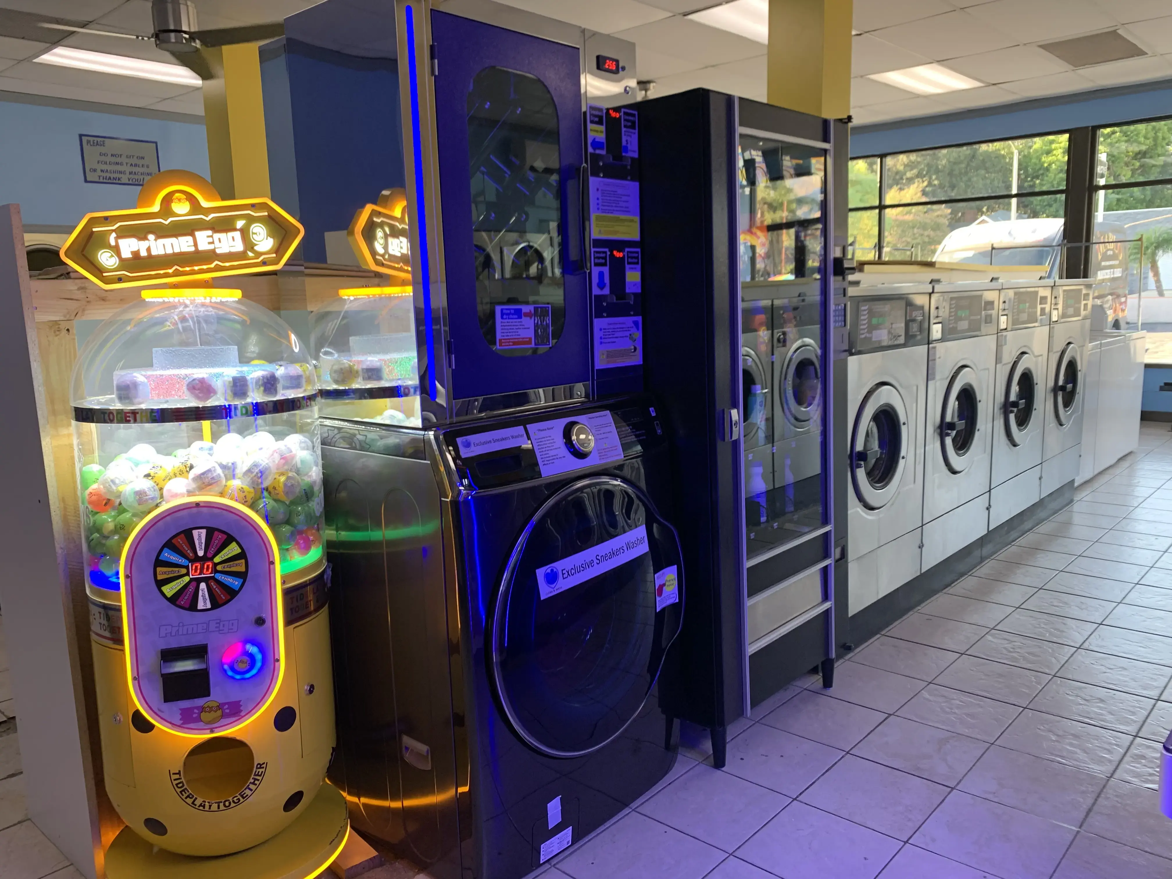 Monrovia Coin Laundry thumbnail 10