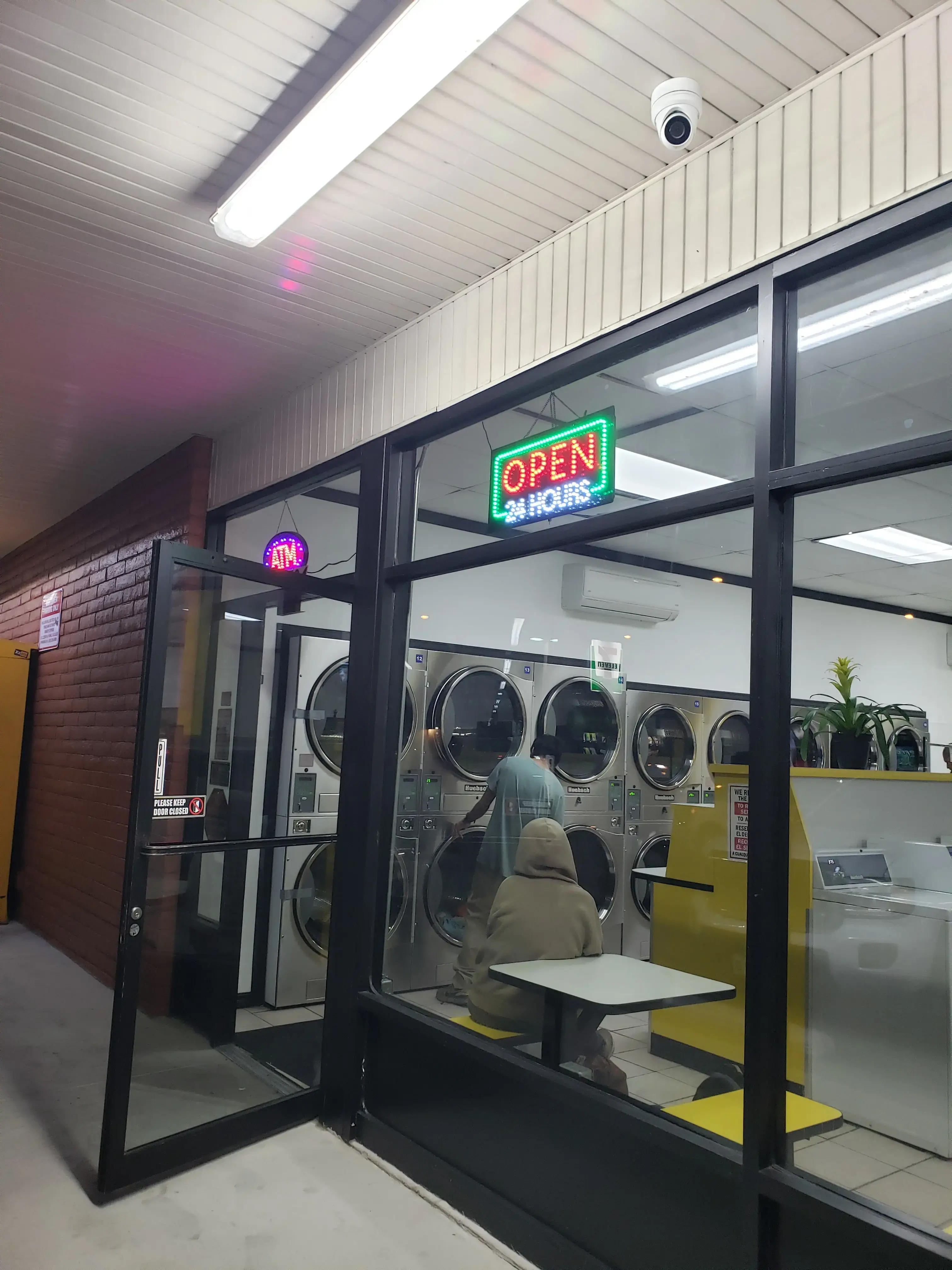 Monrovia Coin Laundry thumbnail 8