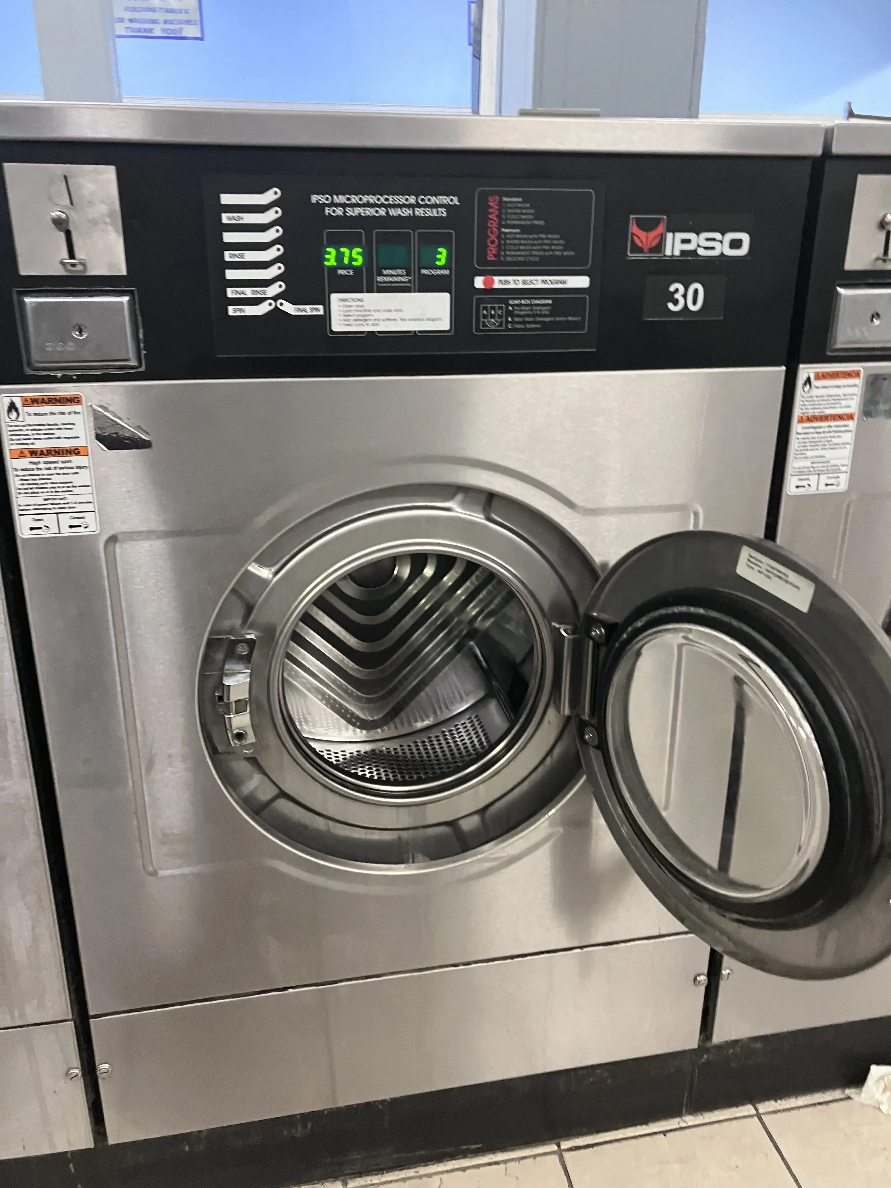 Monrovia Coin Laundry thumbnail 7