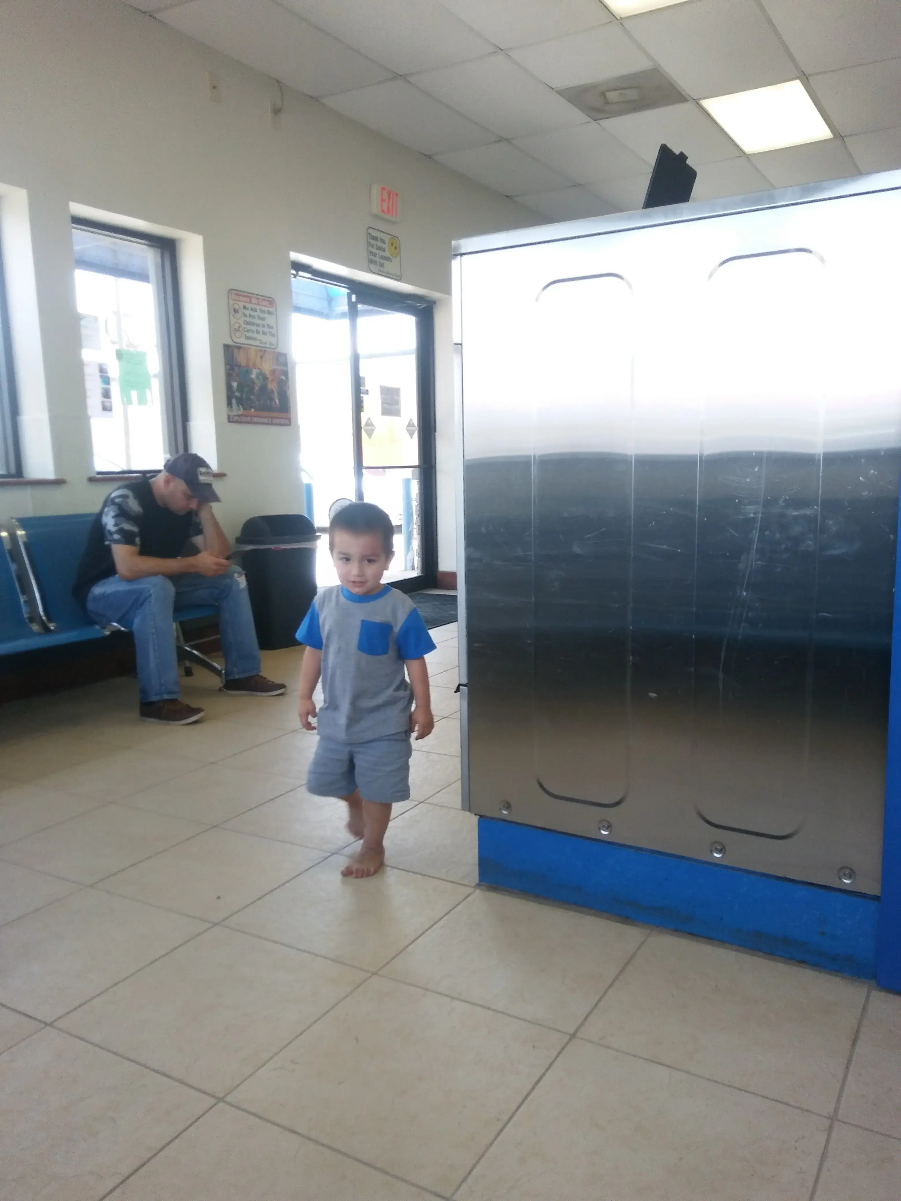 Mont Belvieu Washateria - Image 12