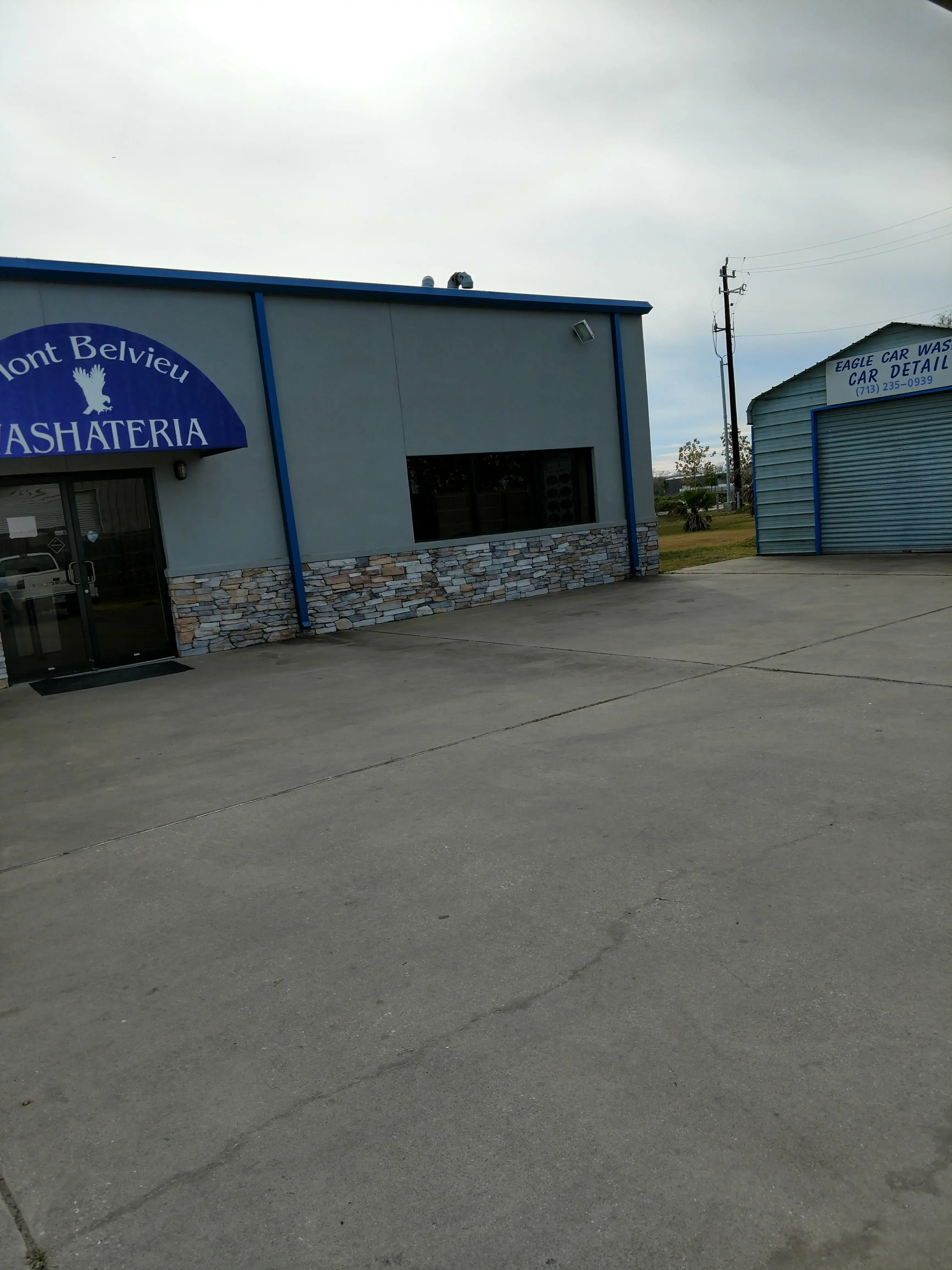 Mont Belvieu Washateria - Image 19