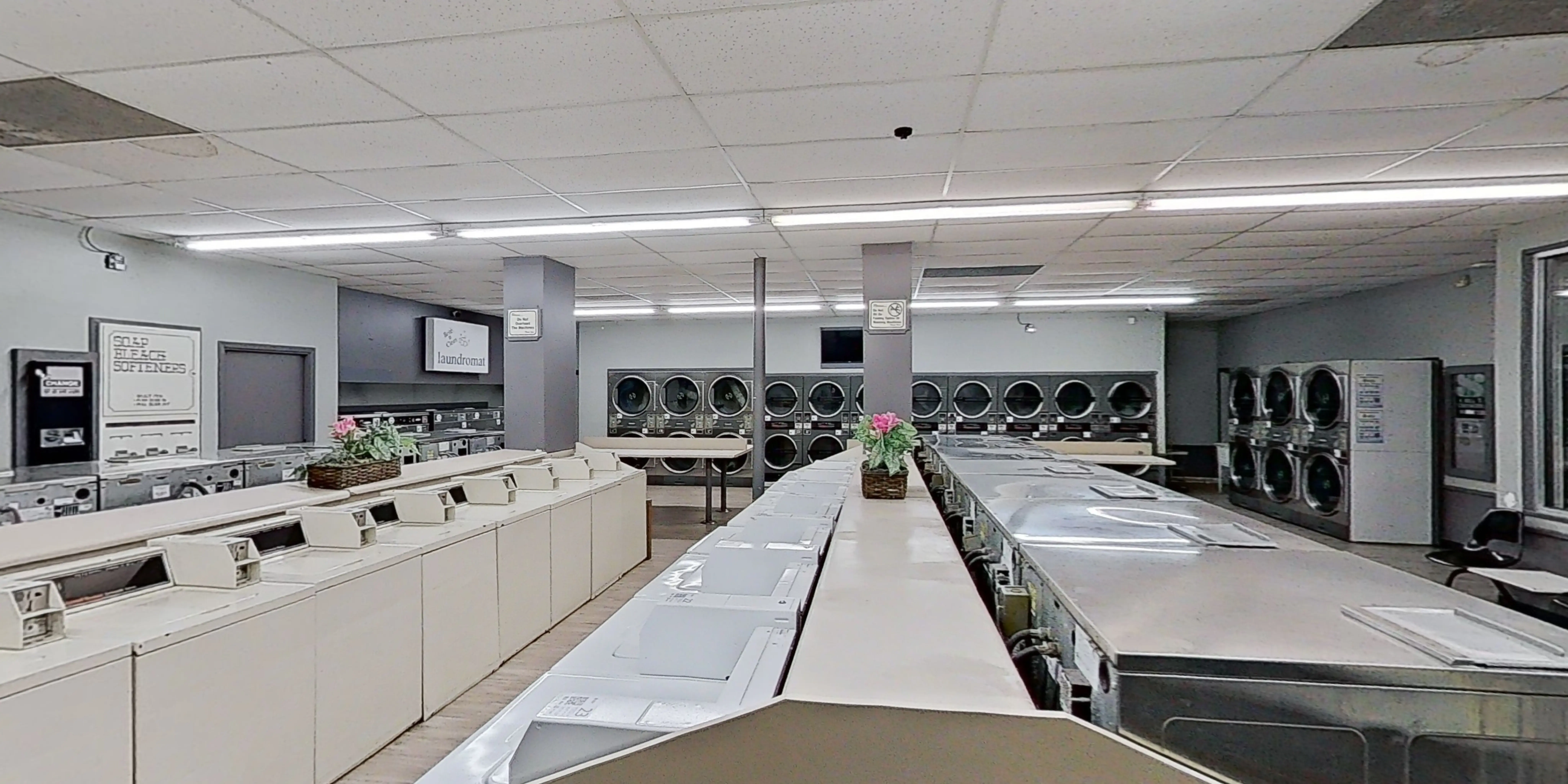 Monterey Bay Laundry Co. - Image 5