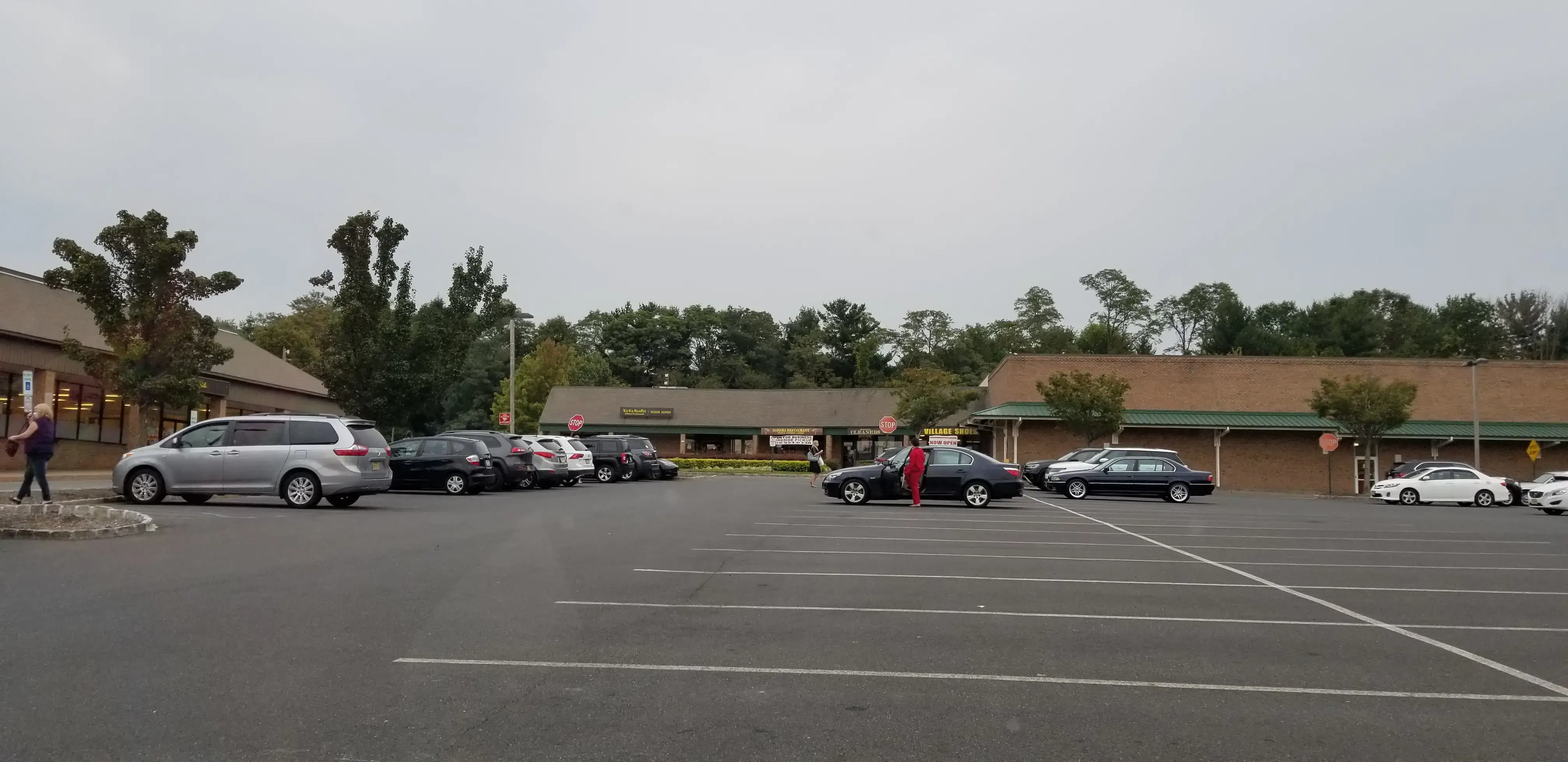 Montgomery Cleaners & Tailor thumbnail 2