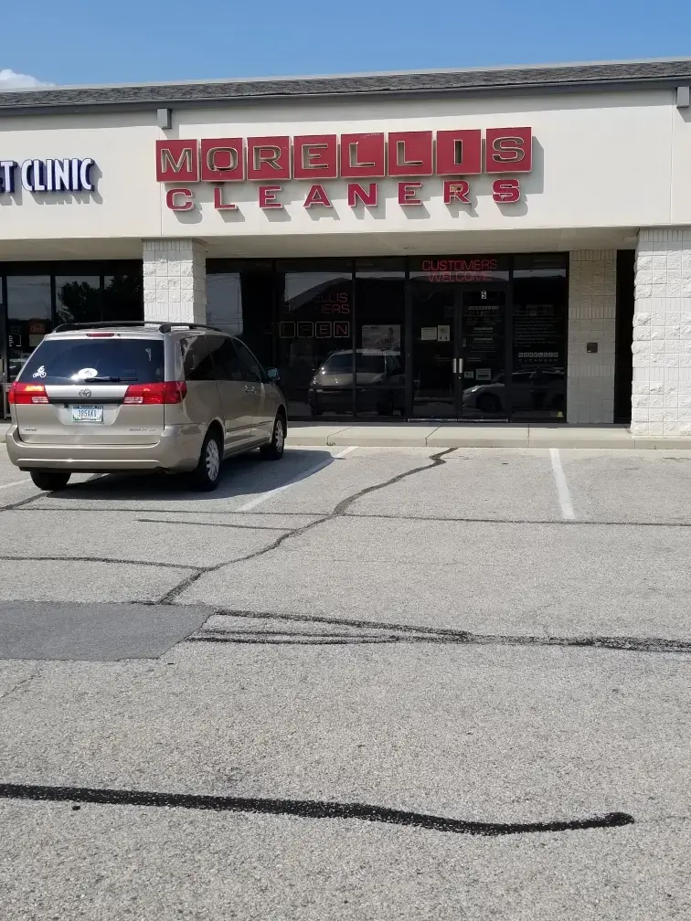 Morellis Fishers East location