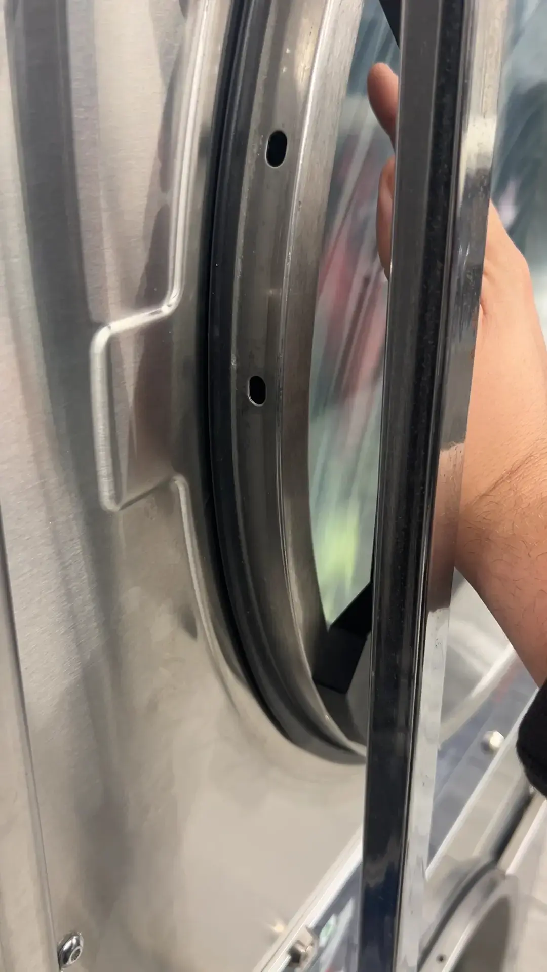 Morton Laundromat - Image 11