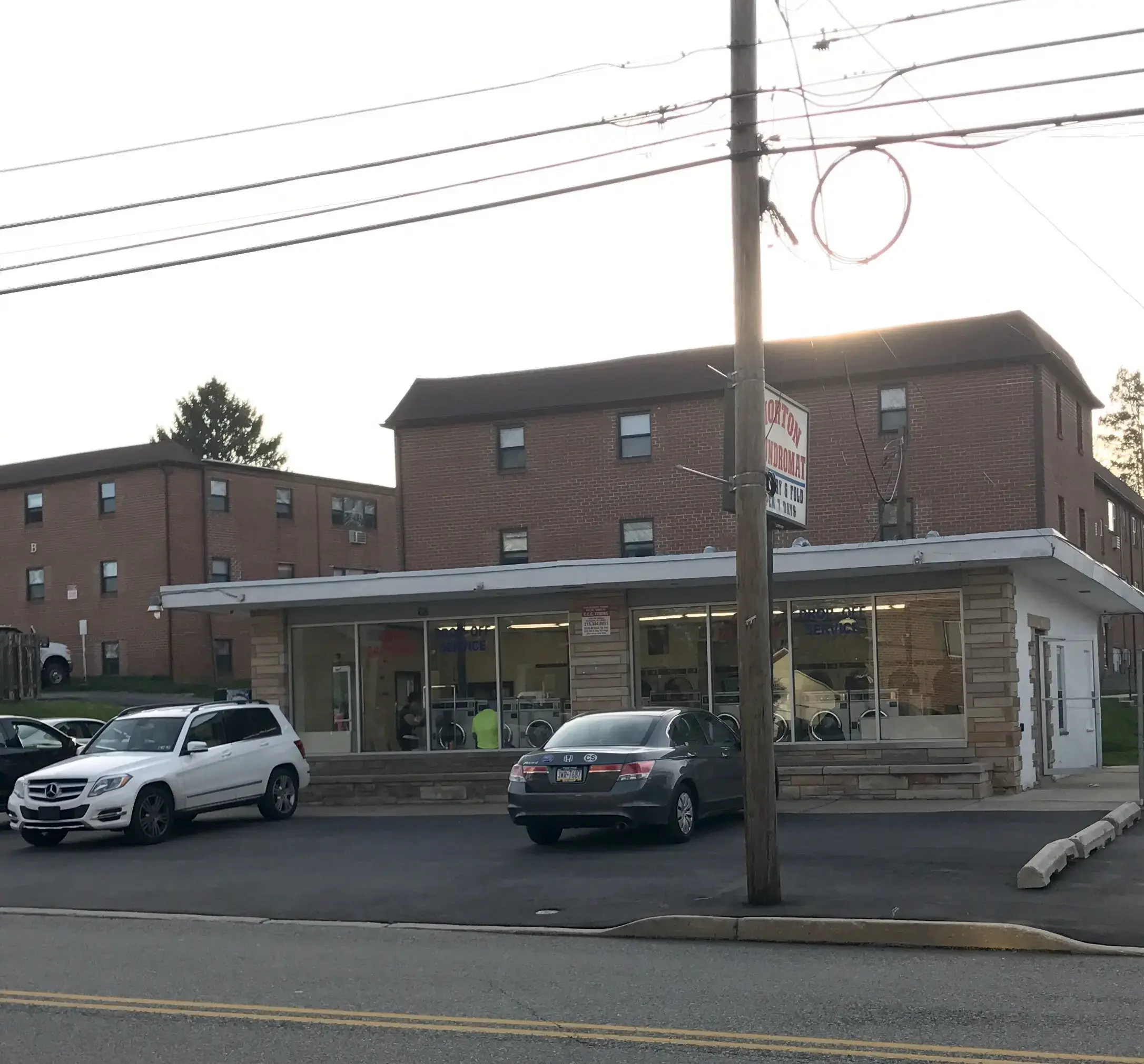 Morton Laundromat thumbnail 14