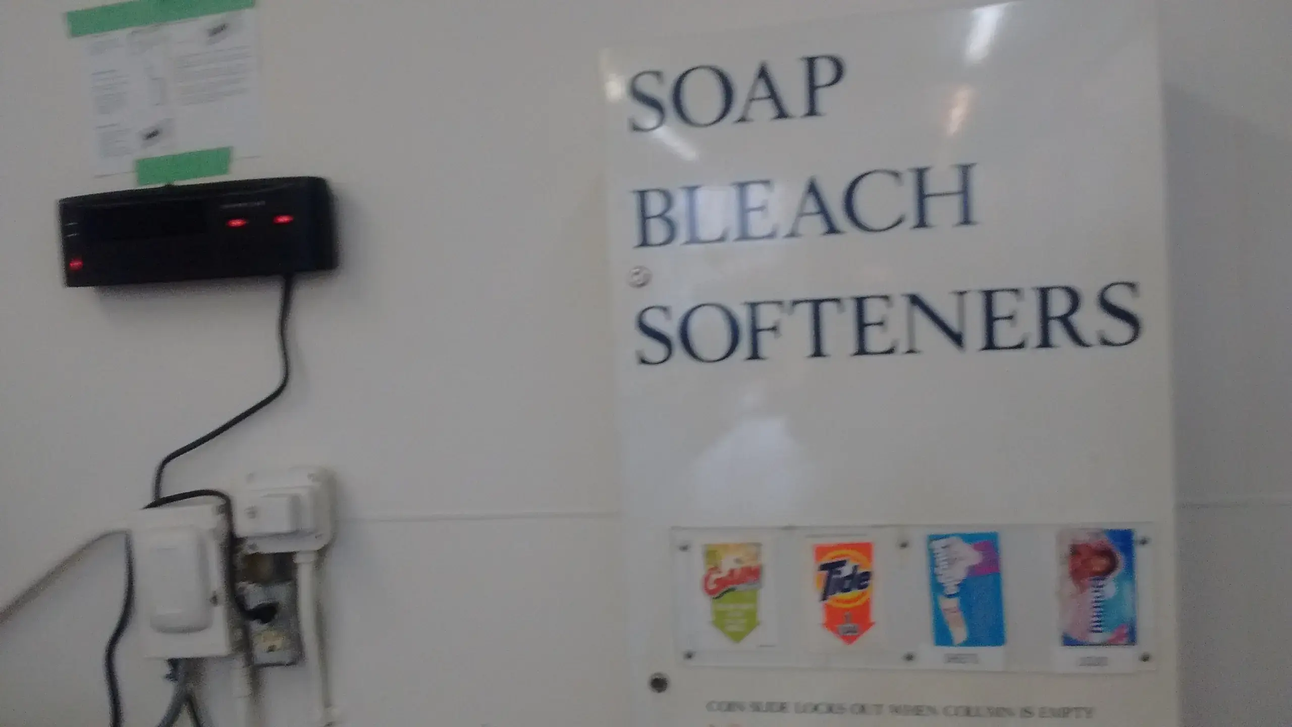 Mound Street Laundromat thumbnail 9