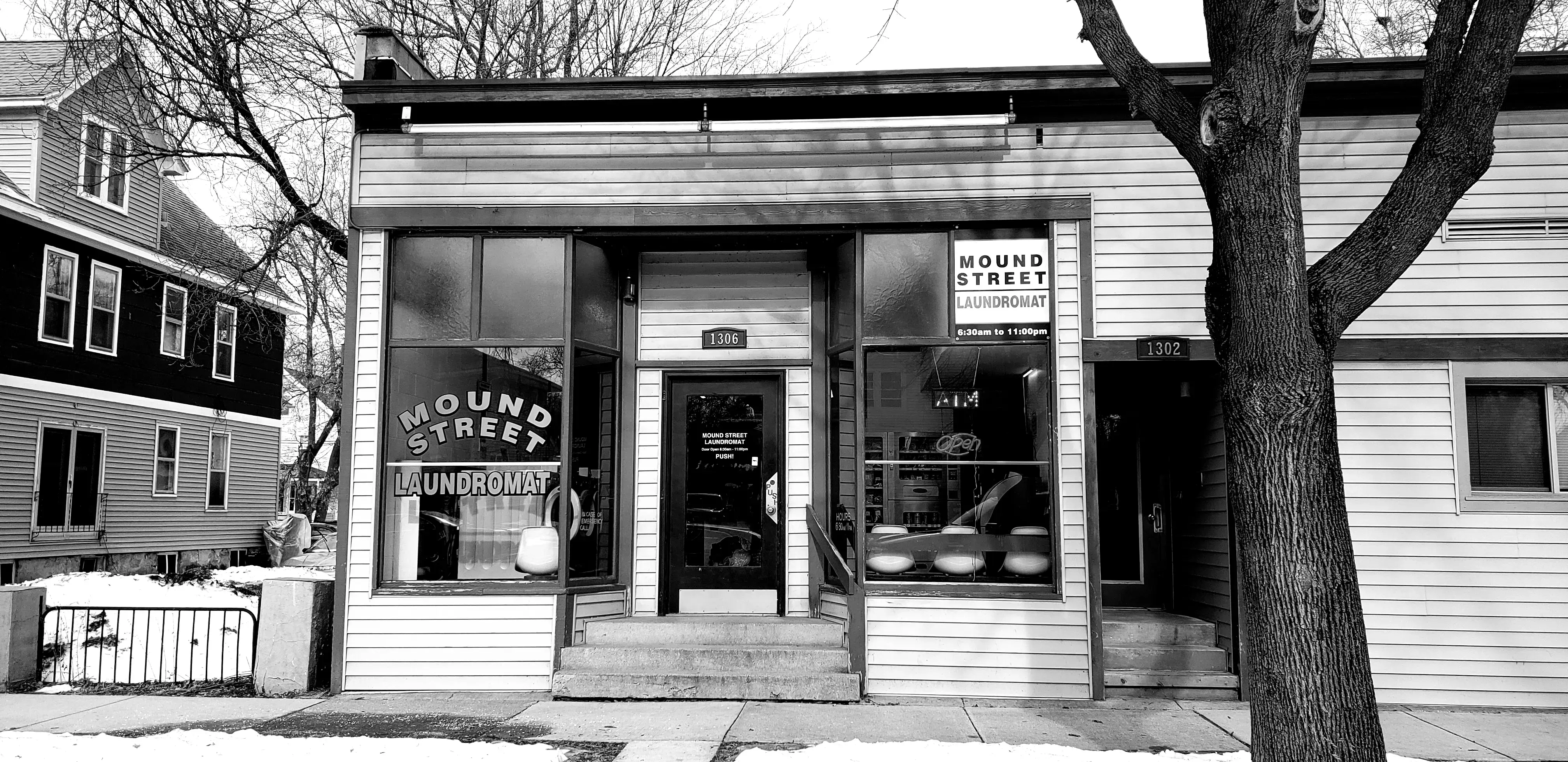 Mound Street Laundromat thumbnail 8